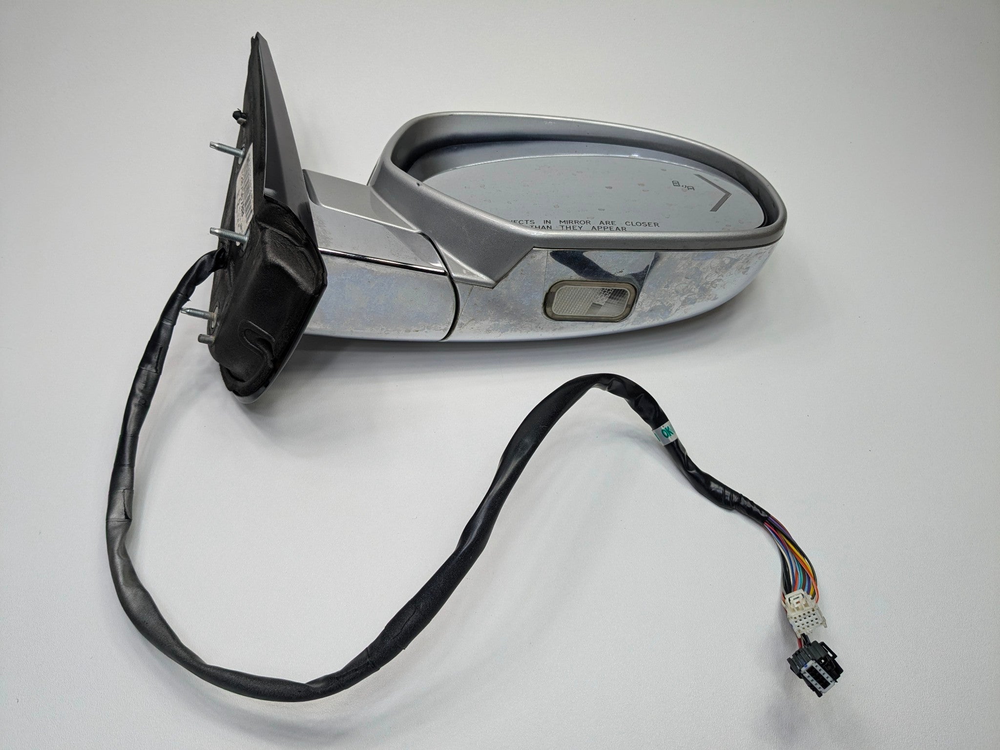 10 - 14 OEM CADILLAC ESCALADE ESV FRONT RIGHT PASSENGER SIDE VIEW DOOR MIRROR