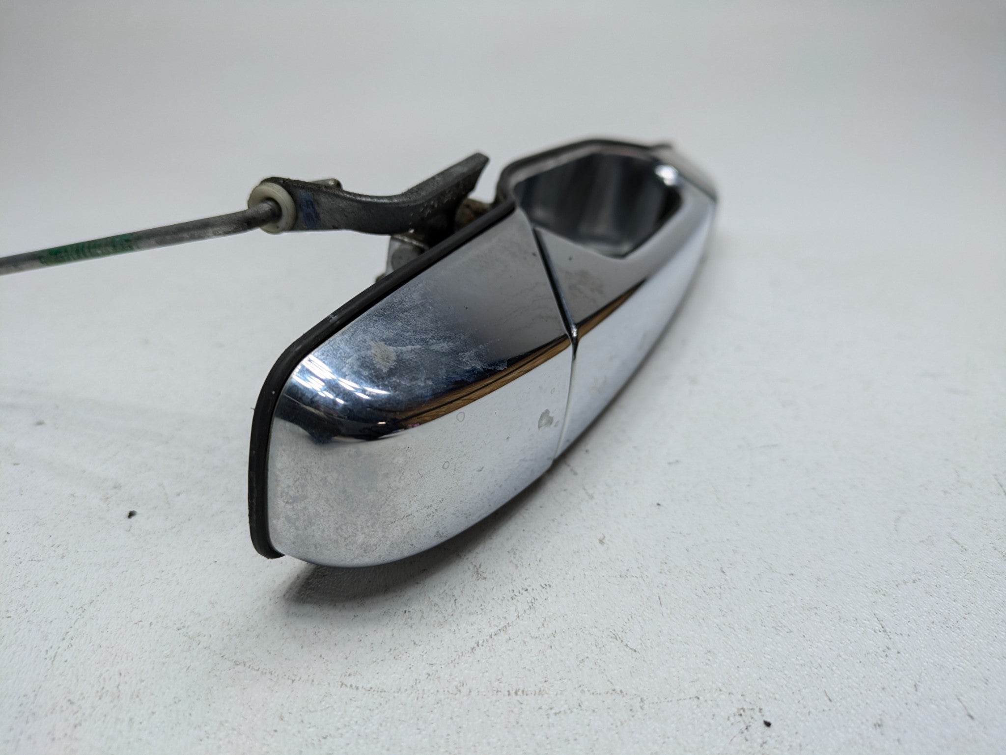 2010 - 2014 OEM CADILLAC ESCALADE ESV FRONT RIGHT SIDE OUTSIDE DOOR HANDLE