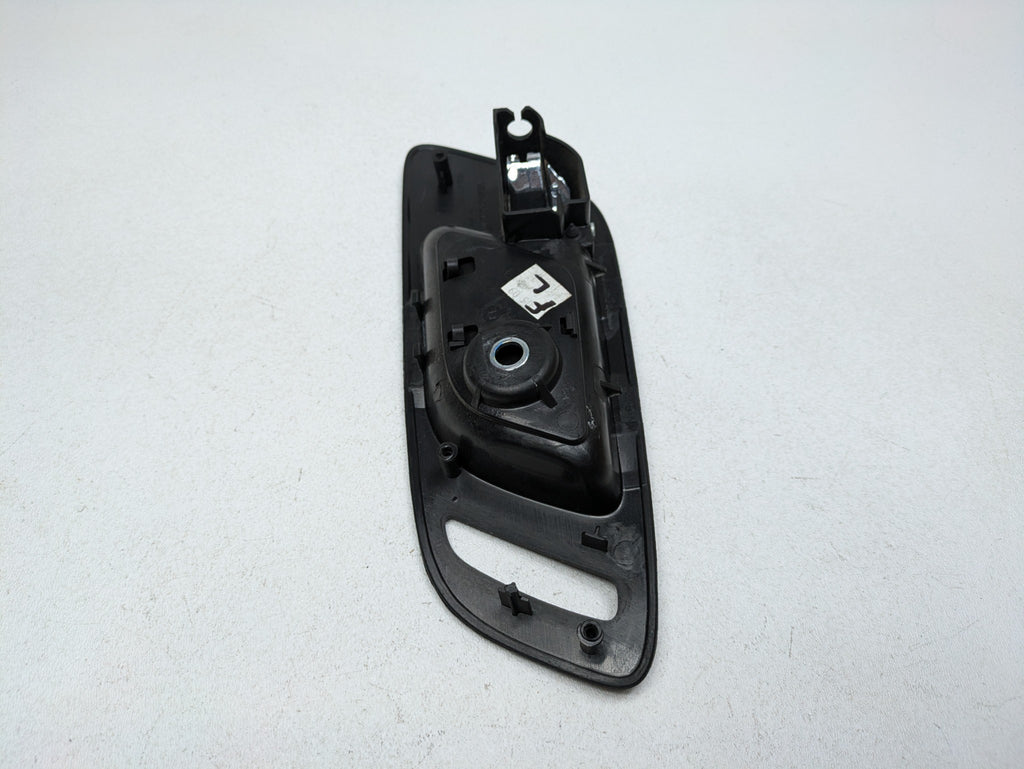 2010 - 2014 OEM CADILLAC ESCALADE ESV FRONT LEFT DRIVER SIDE INNER DOOR HANDLE