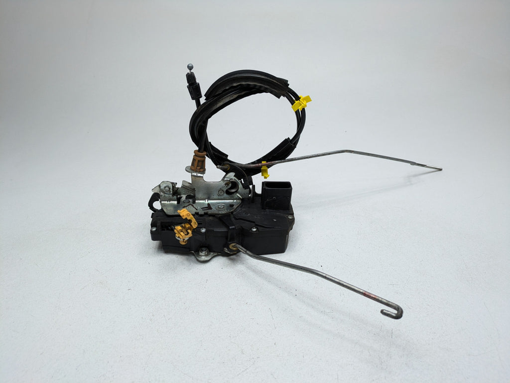 2010 - 2014 OEM CADILLAC ESCALADE ESV FRONT LEFT DRIVER SIDE DOOR LATCH LOCK