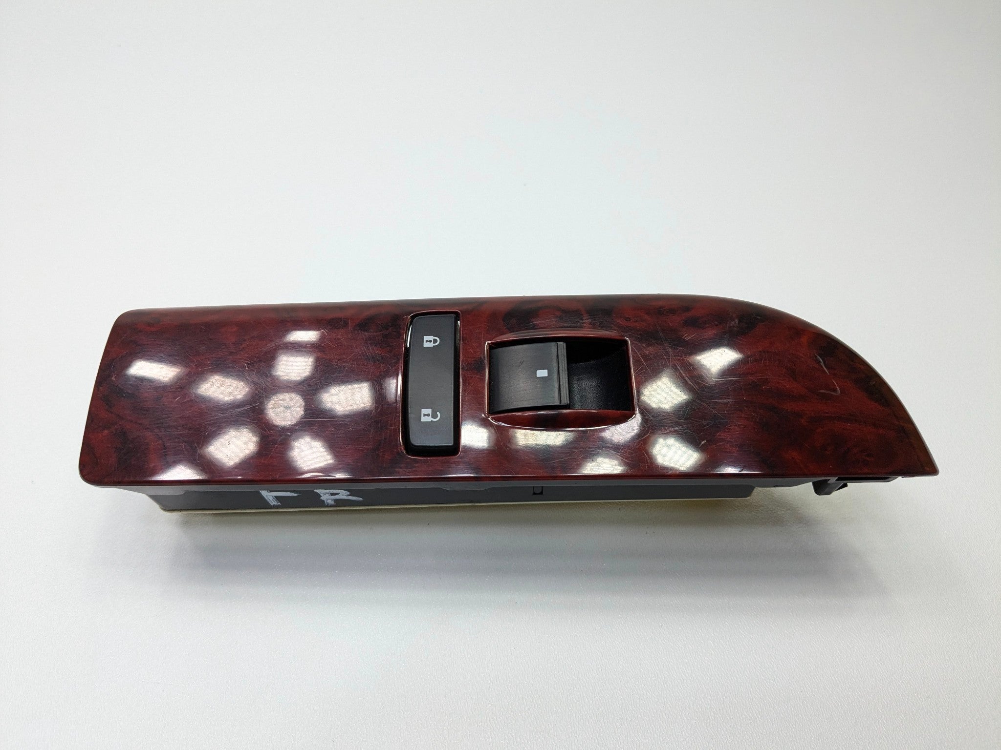 2010 - 2014 OEM CADILLAC ESCALADE ESV FRONT RIGHT PASSENGER SIDE DOOR SWITCH
