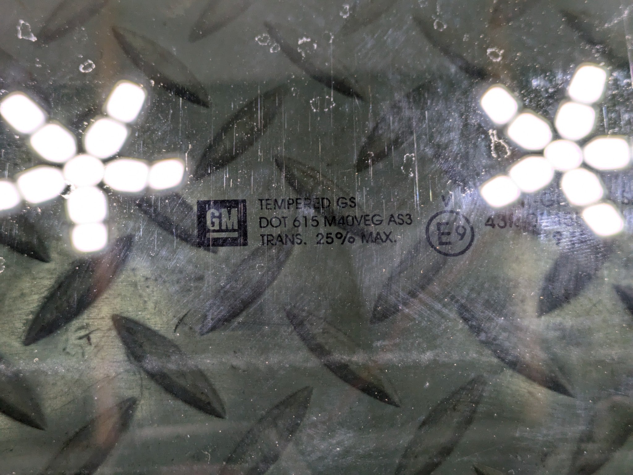 2010 - 2014 OEM CADILLAC ESCALADE ESV REAR RIGHT SIDE DOOR WINDOW GLASS