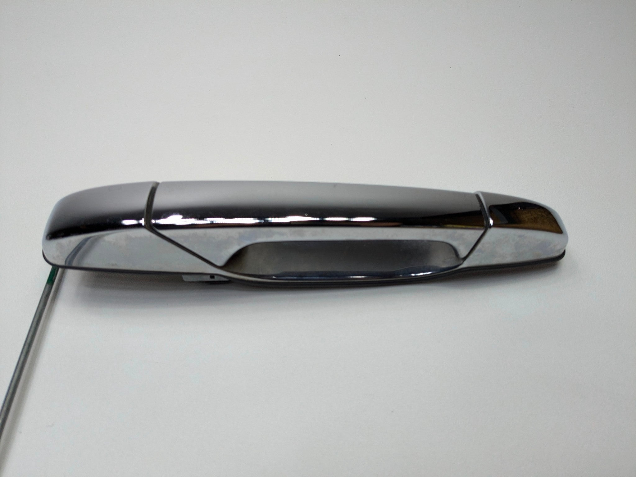 10 - 14 OEM CADILLAC ESCALADE ESV REAR RIGHT PASSENGER SIDE OUTSIDE DOOR HANDLE