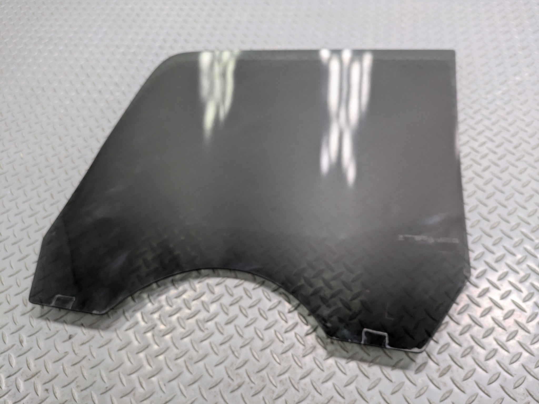 2010 - 2014 OEM CADILLAC ESCALADE ESV REAR LEFT DRIVER SIDE DOOR WINDOW GLASS