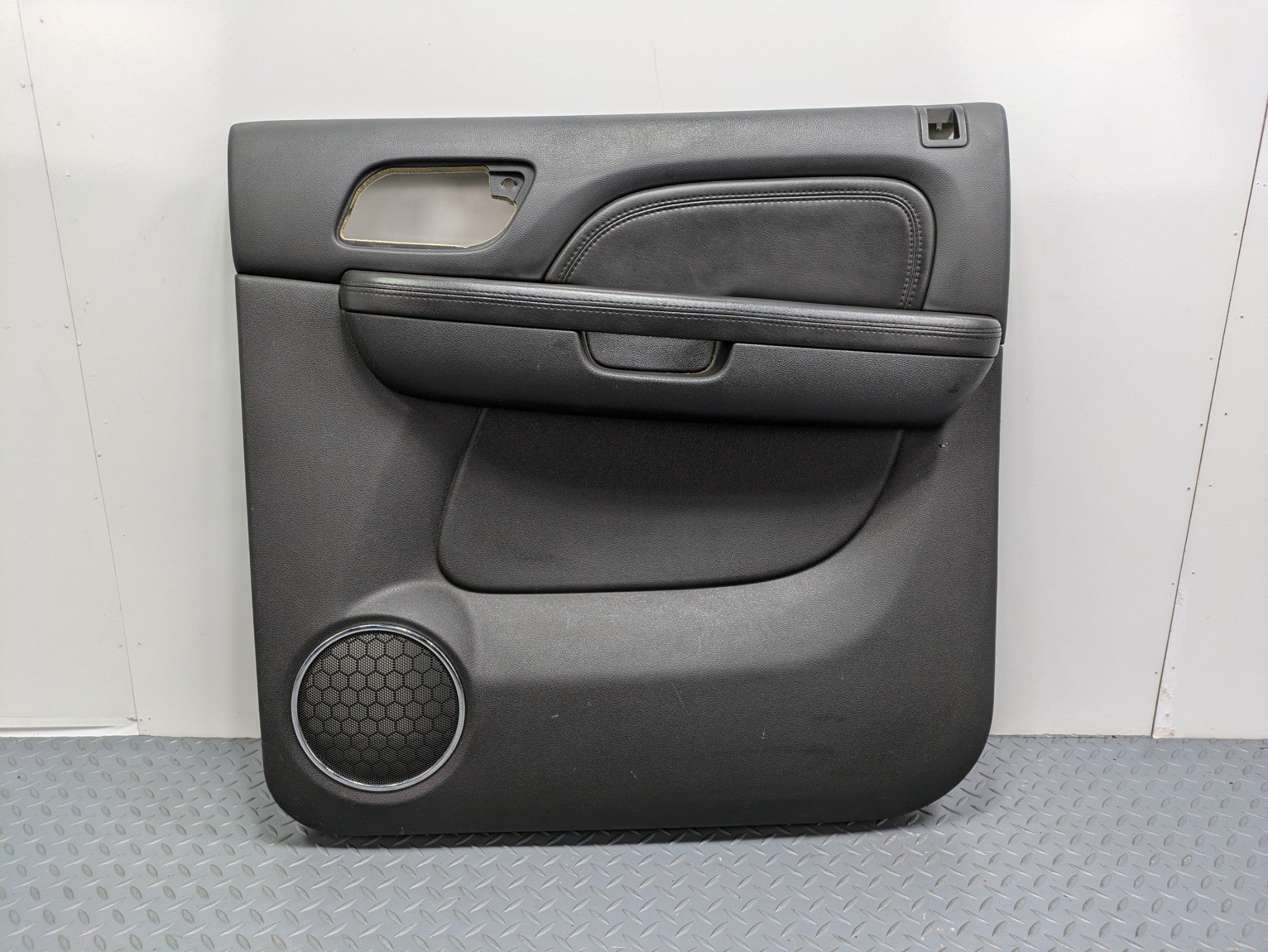 2010 - 2014 OEM CADILLAC ESCALADE ESV REAR RIGHT SIDE INTERIOR DOOR TRIM PANEL