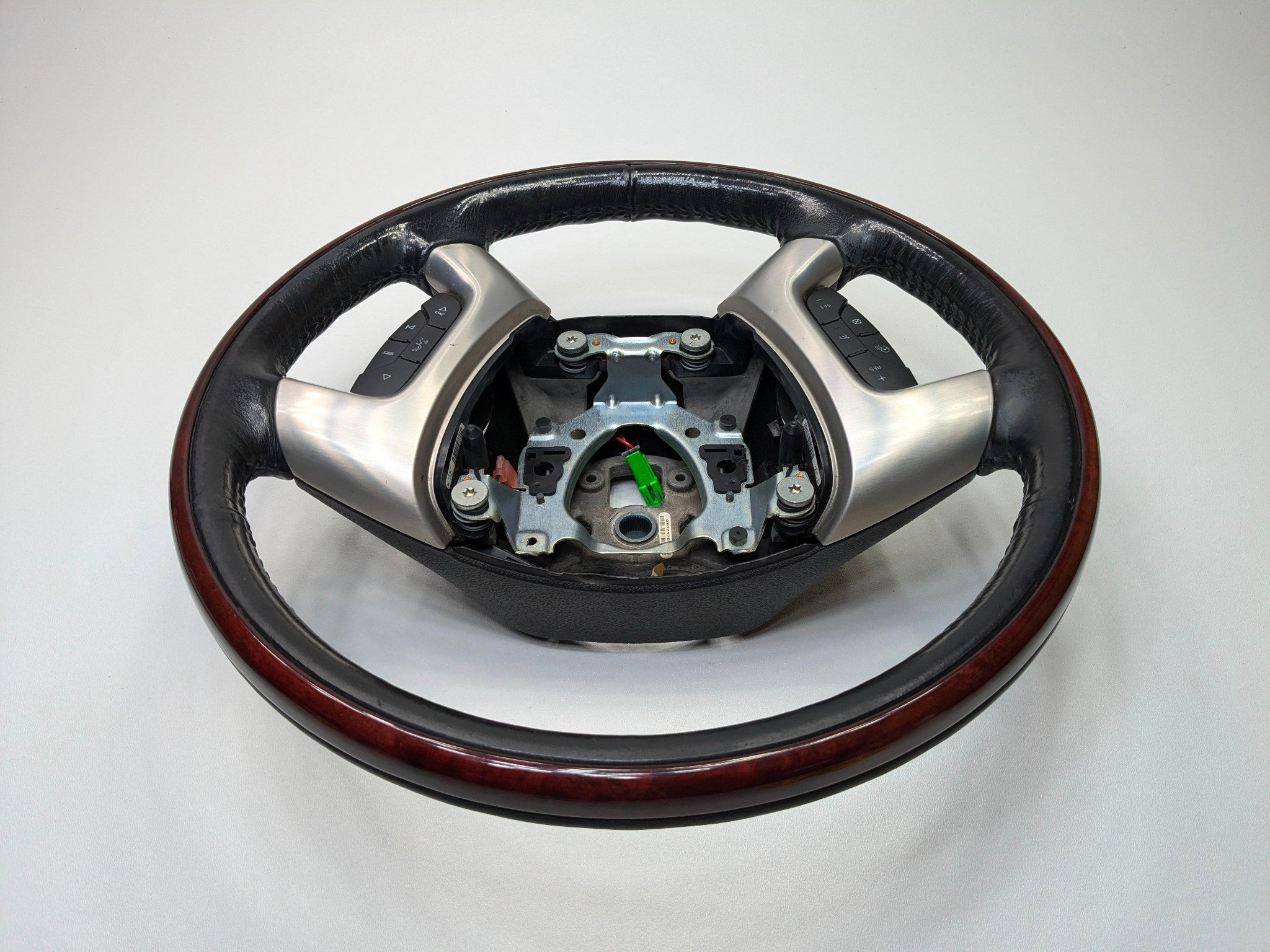 2010 - 2014 OEM CADILLAC ESCALADE ESV FRONT STEERING WHEEL ASSEMBLY