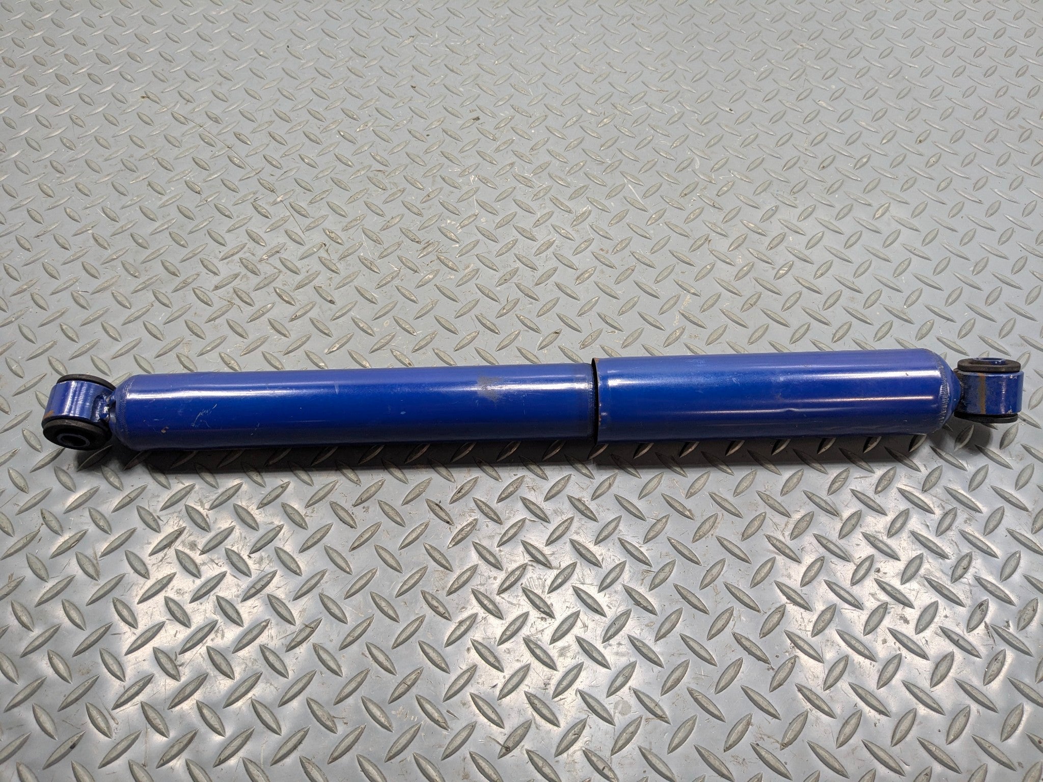 2010 - 2014 OEM CADILLAC ESCALADE ESV REAR RIGHT SIDE SUSPENSION STRUT ABSORBER