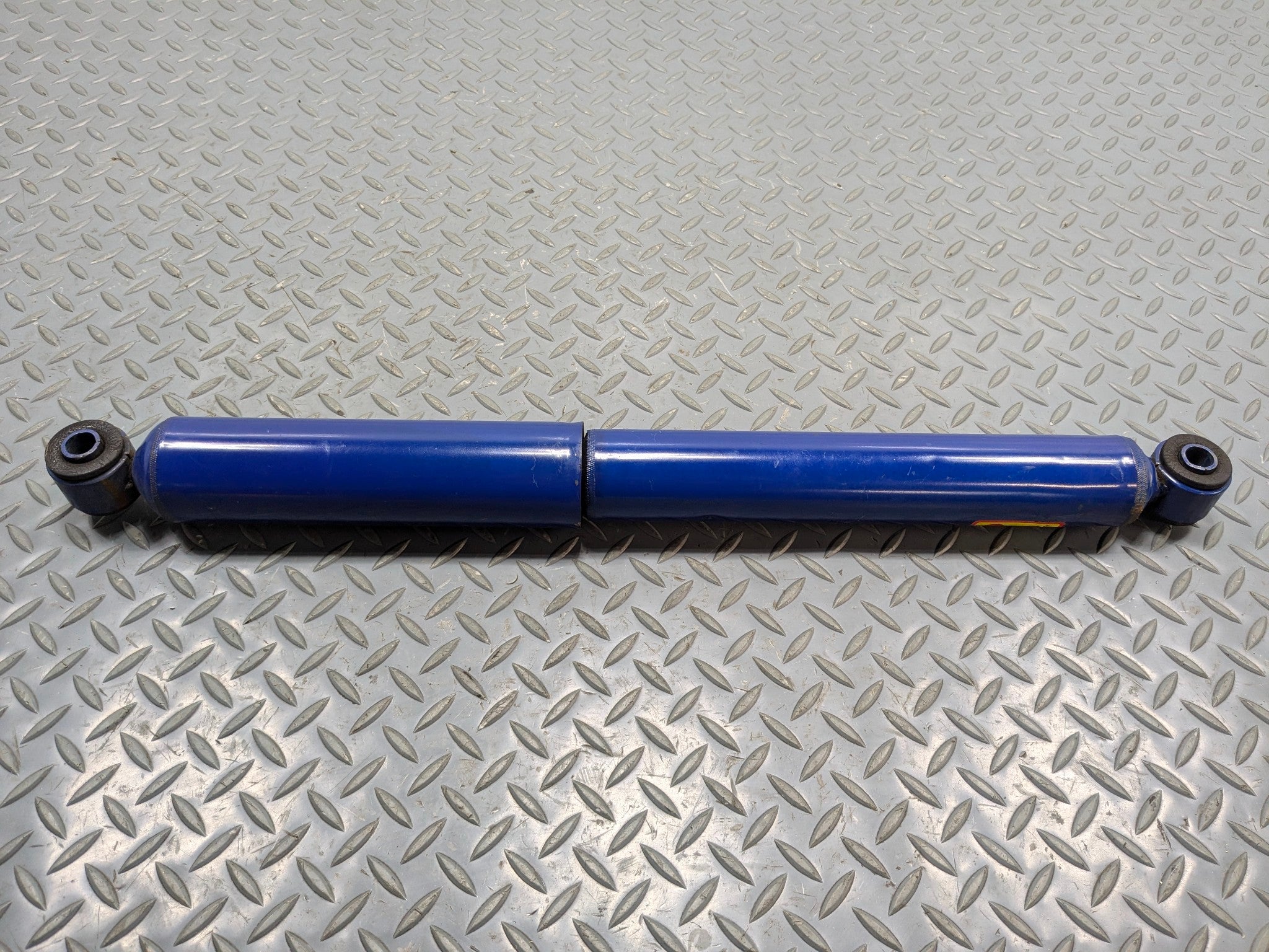 2010 - 2014 OEM CADILLAC ESCALADE ESV REAR LEFT SIDE SUSPENSION STRUT ABSORBER