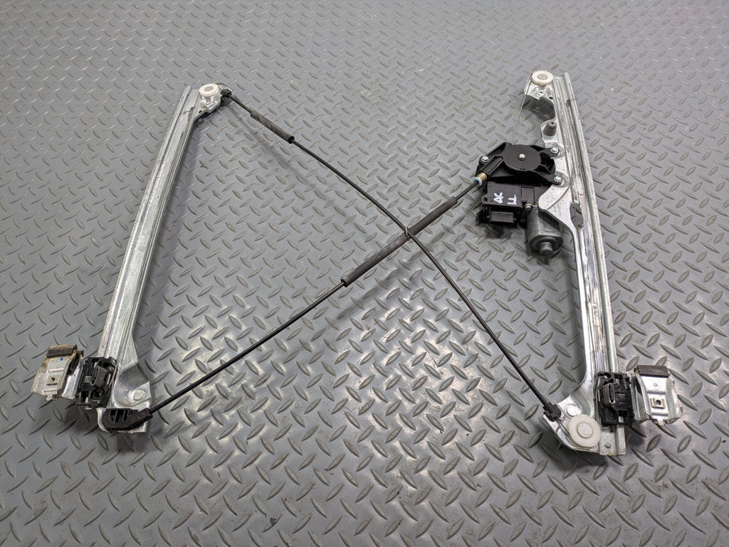 2010 - 2014 OEM CADILLAC ESCALADE ESV FRONT RIGHT SIDE DOOR REGULATOR WITH MOTOR