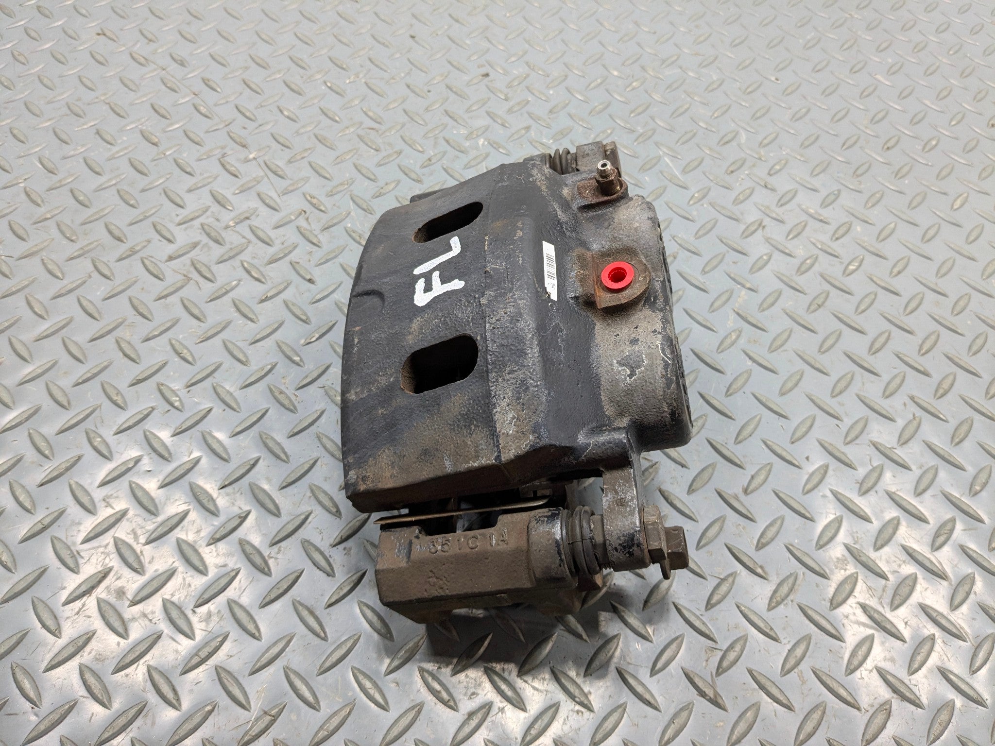 10 - 14 OEM CADILLAC ESCALADE ESV FRONT LEFT DRIVER SIDE BRAKE CALIPER ASSEMBLY