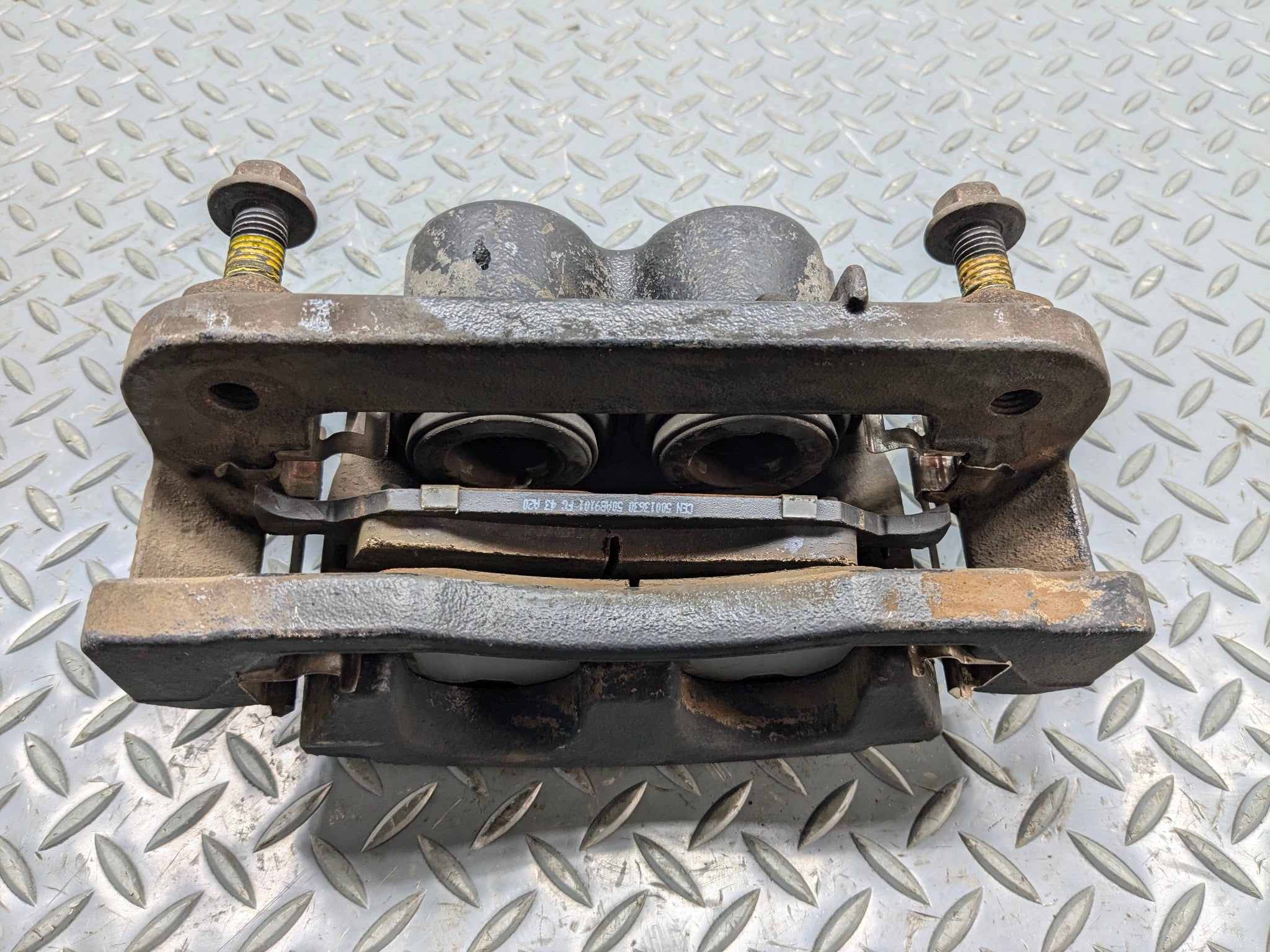 10 - 14 OEM CADILLAC ESCALADE ESV FRONT LEFT DRIVER SIDE BRAKE CALIPER ASSEMBLY