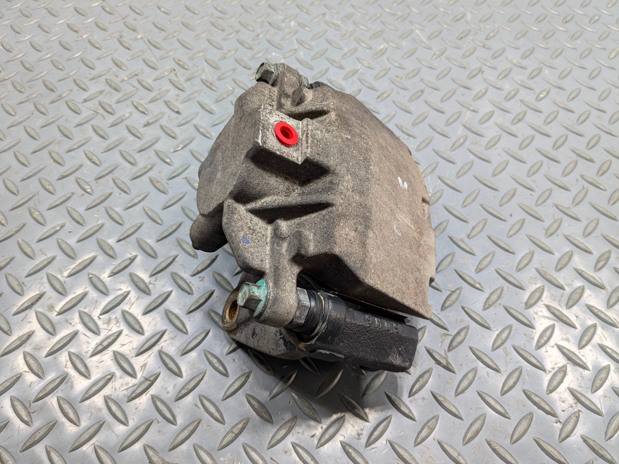 2010 - 2014 OEM CADILLAC ESCALADE ESV REAR RIGHT PASSENGER SIDE BRAKE CALIPER