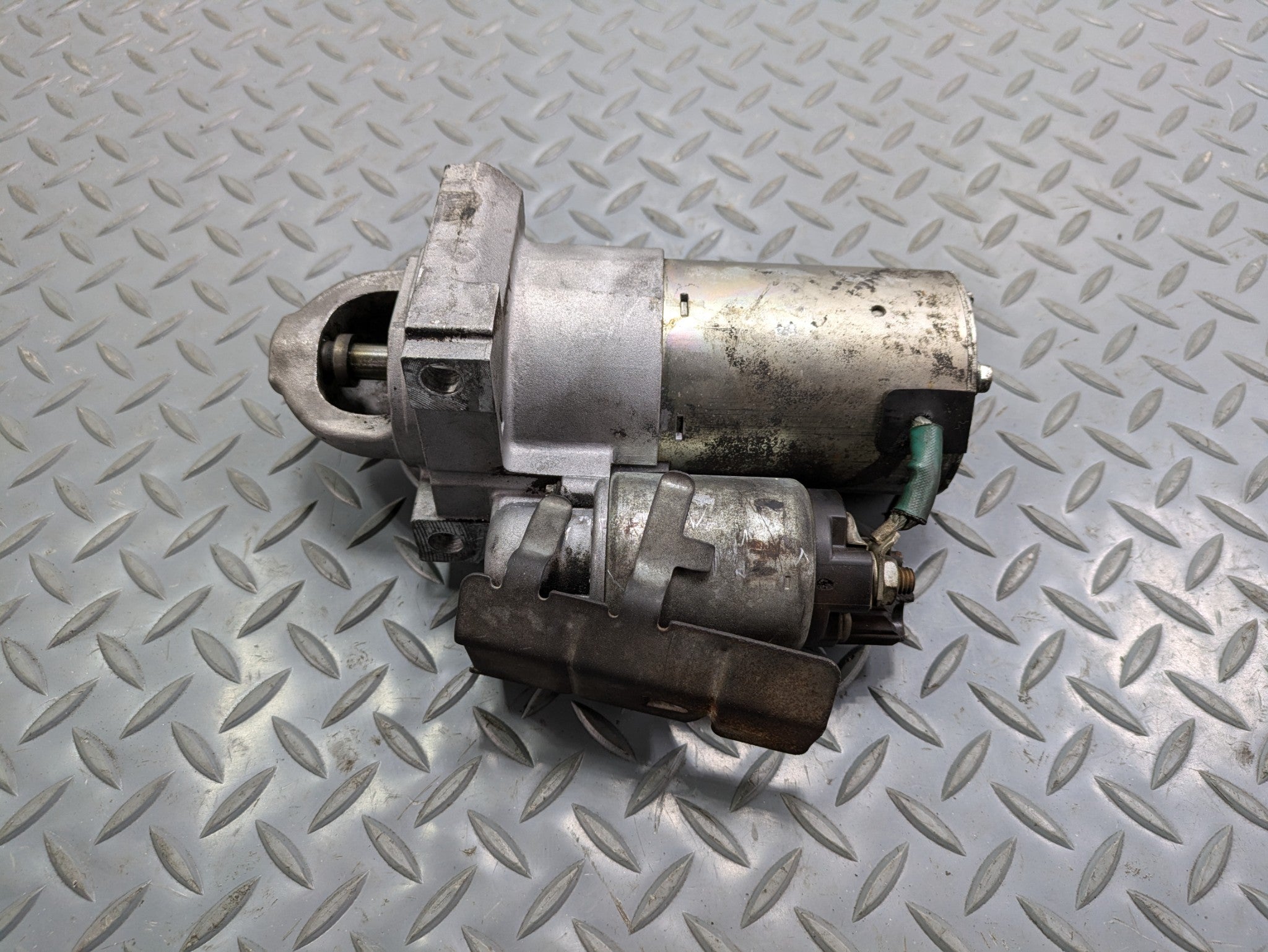 2010 - 2014 OEM CADILLAC ESCALADE ESV ENGINE START STARTER MOTOR ASSEMBLY