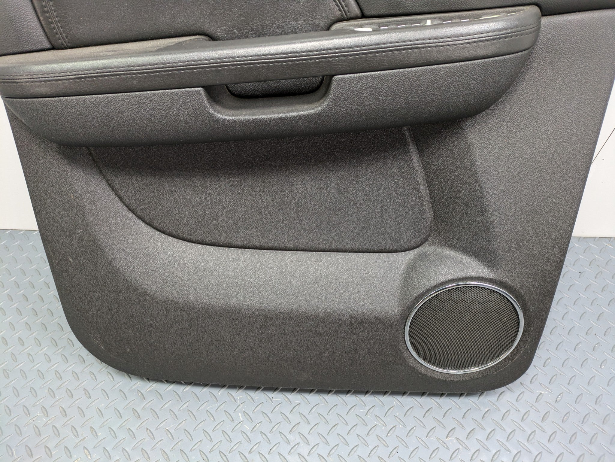 2010 - 2014 OEM CADILLAC ESCALADE ESV REAR LEFT SIDE INTERIOR DOOR TRIM PANEL