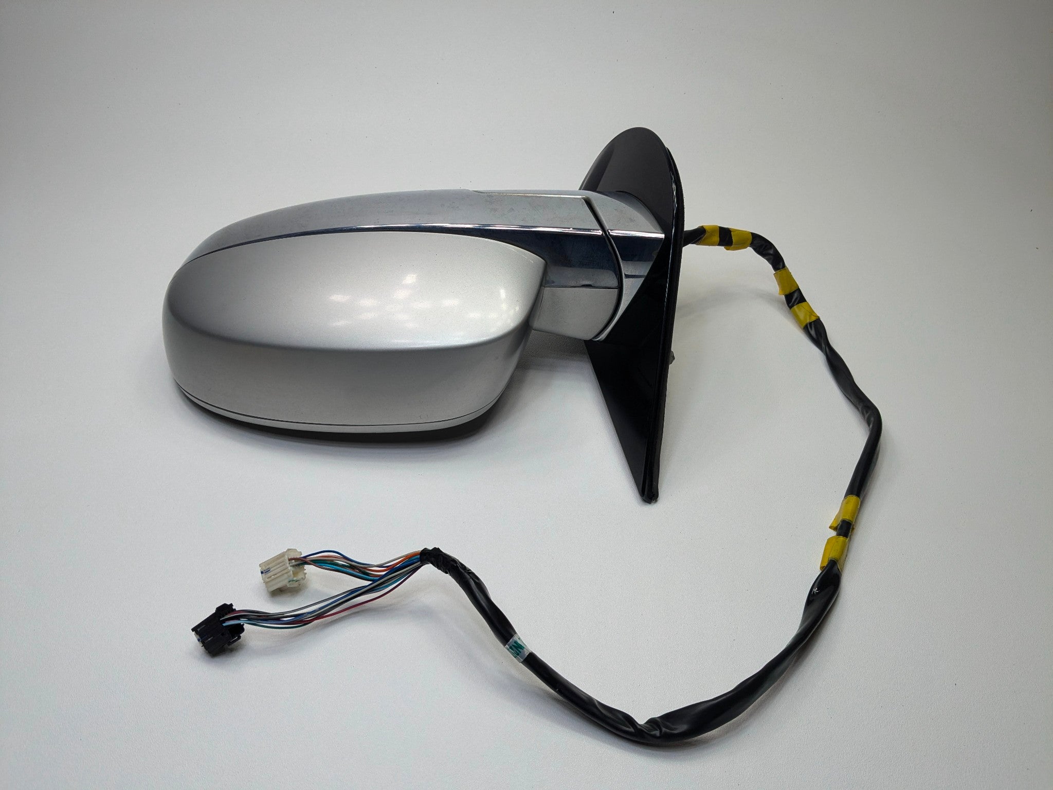 2010 - 2014 OEM CADILLAC ESCALADE ESV FRONT LEFT DRIVER SIDE VIEW DOOR MIRROR