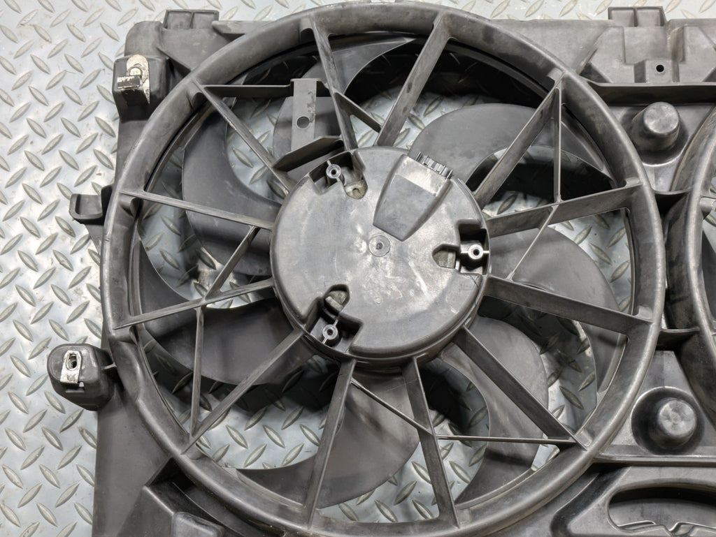 10 - 14 OEM CADILLAC ESCALADE ESV DUAL RADIATOR ELECTRIC COOLING MOTOR WITH FAN
