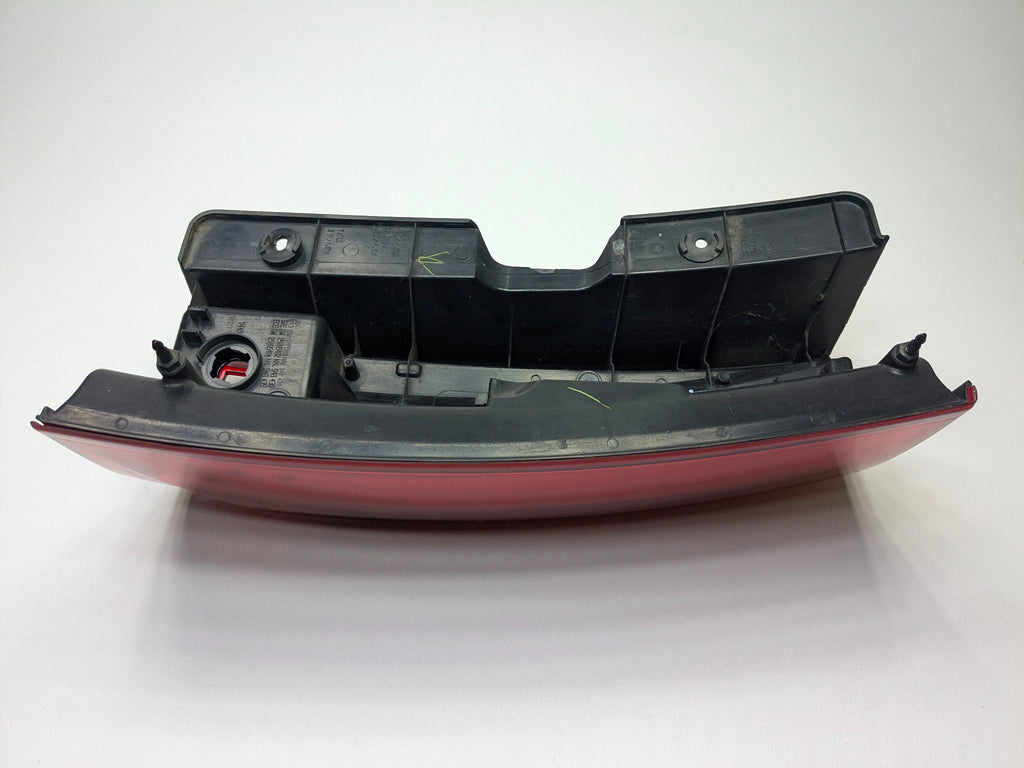 2010 - 2014 OEM CADILLAC ESCALADE ESV REAR LEFT DRIVER SIDE TAIL LIGHT ASSEMBLY