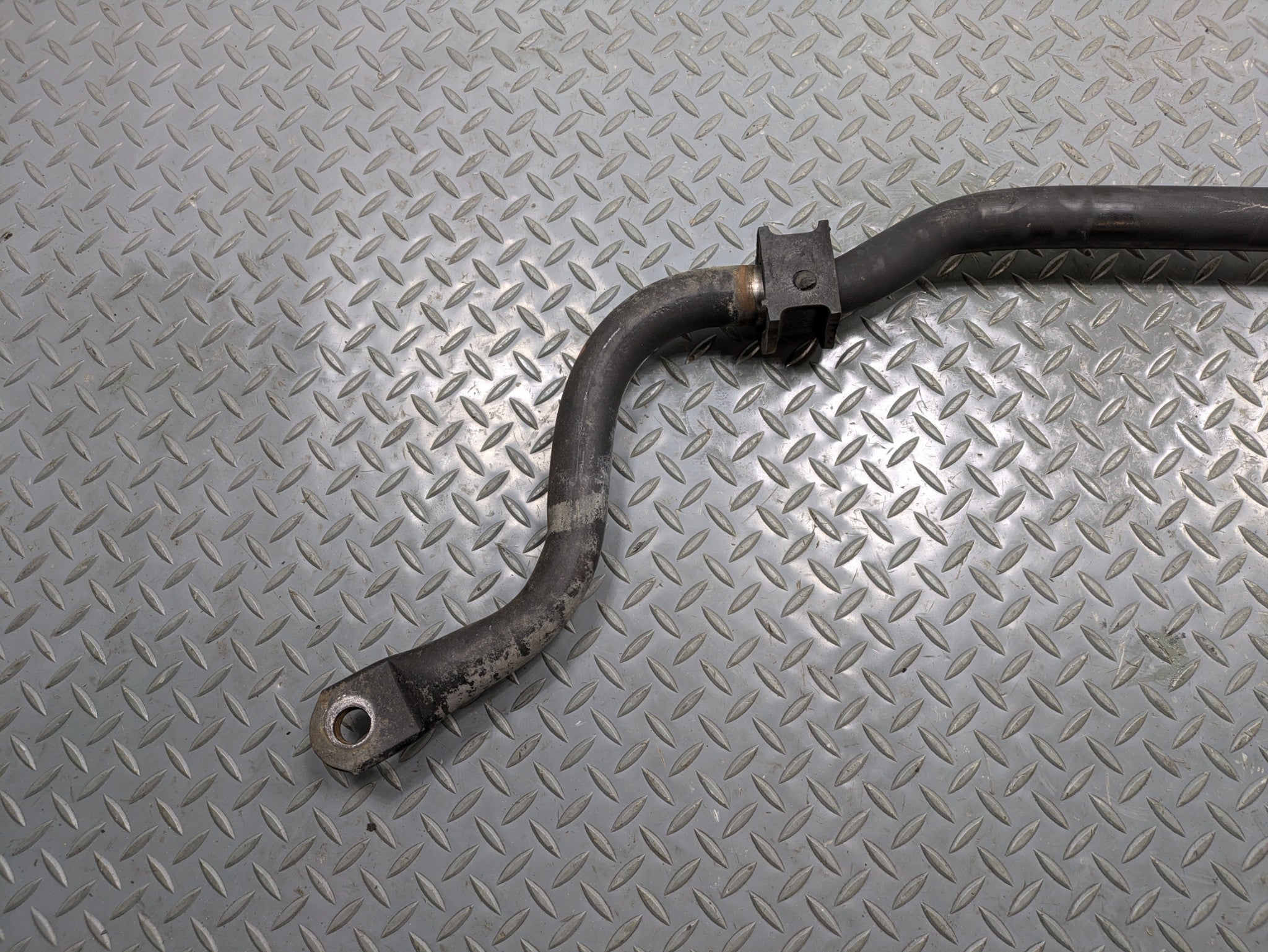 10 - 14 OEM CADILLAC ESCALADE ESV FRONT STABILIZER SUSPENSION ANTI ROLL SWAY BAR