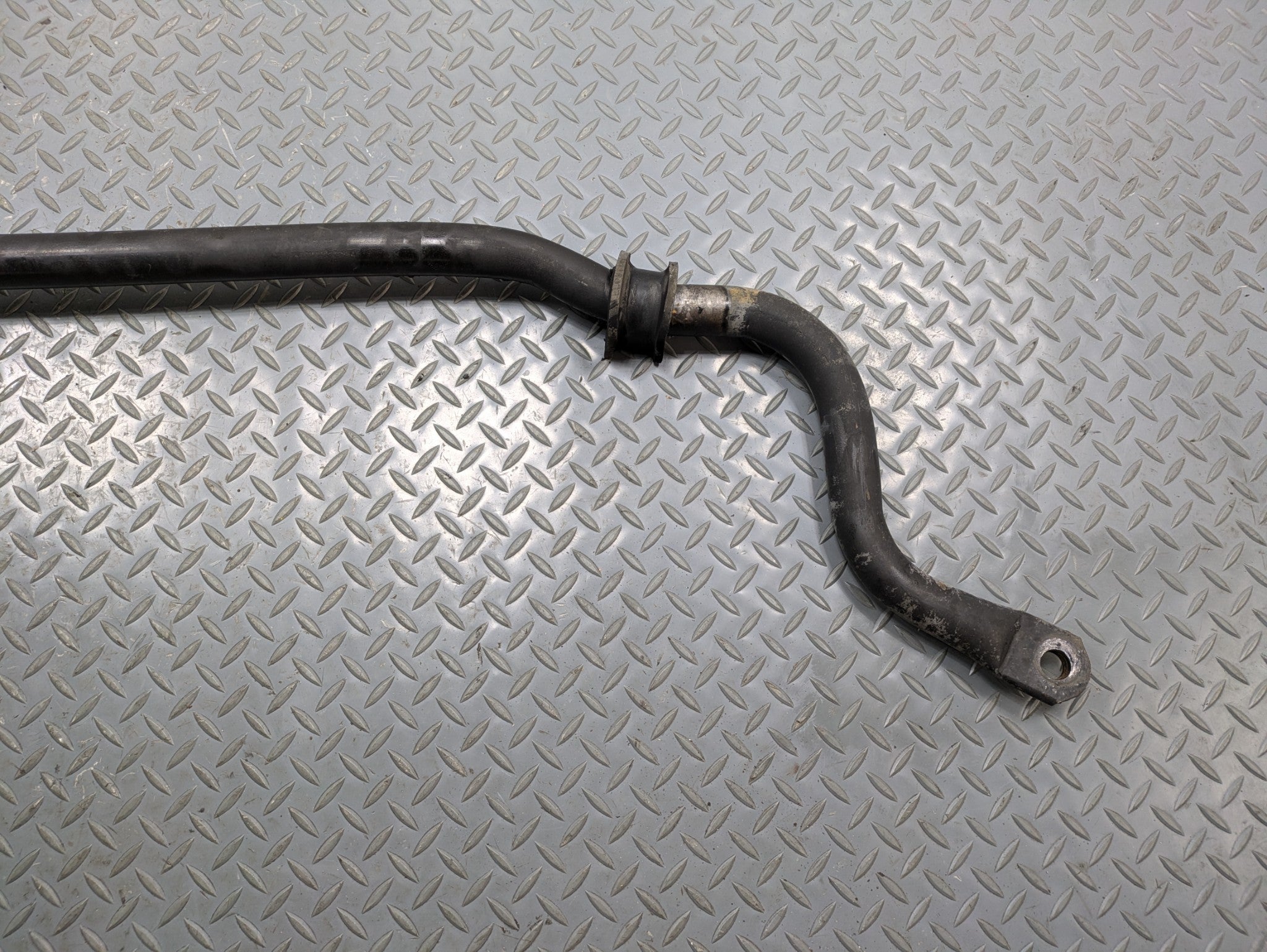 10 - 14 OEM CADILLAC ESCALADE ESV FRONT STABILIZER SUSPENSION ANTI ROLL SWAY BAR