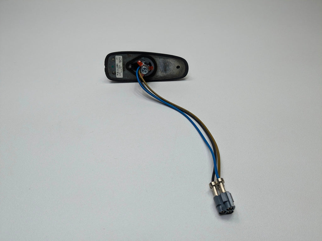 2010 - 2014 OEM CADILLAC ESCALADE ESV RADIO MOBILE GPS NAVIGATION ANTENNA