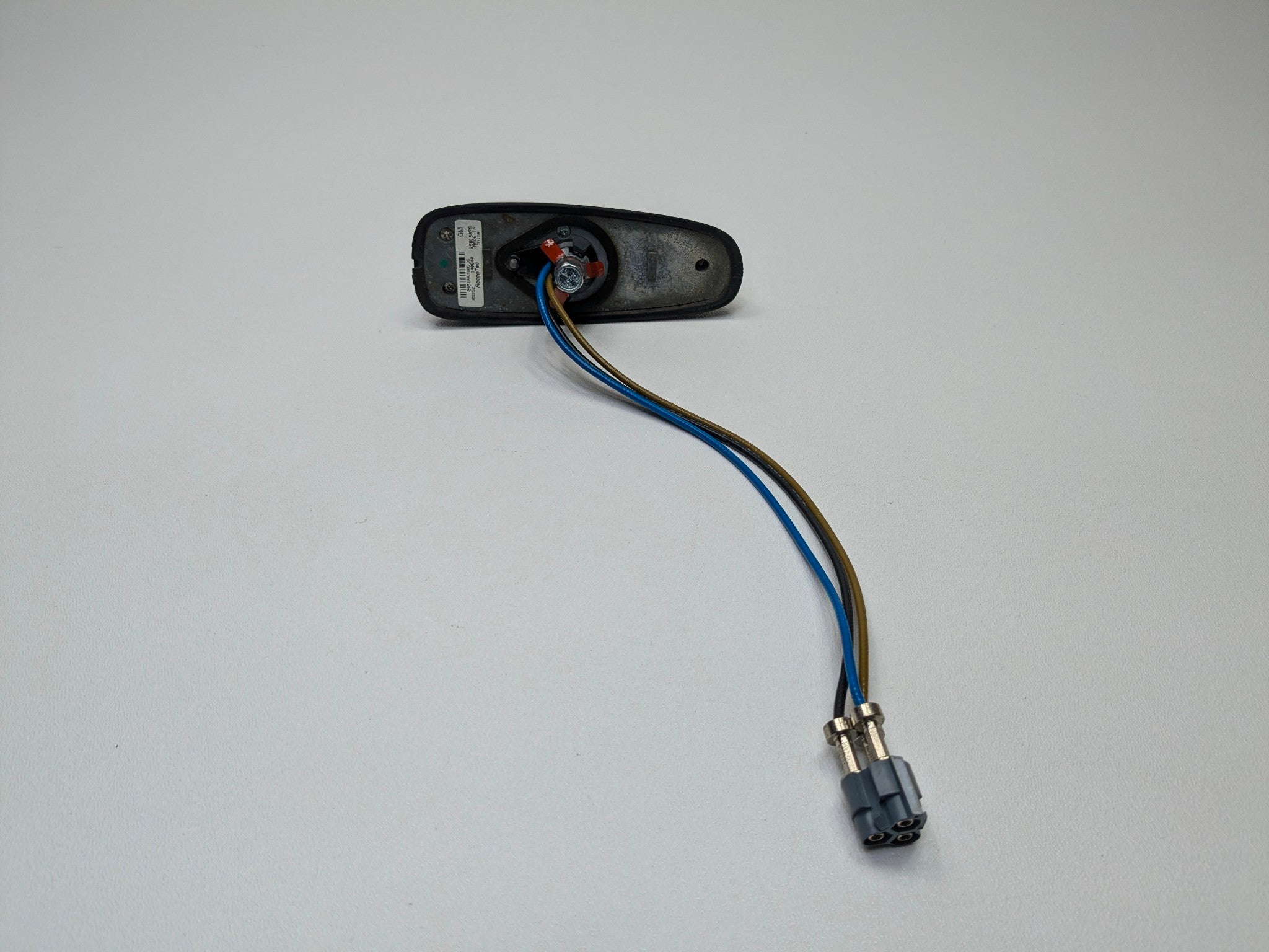 2010 - 2014 OEM CADILLAC ESCALADE ESV RADIO MOBILE GPS NAVIGATION ANTENNA