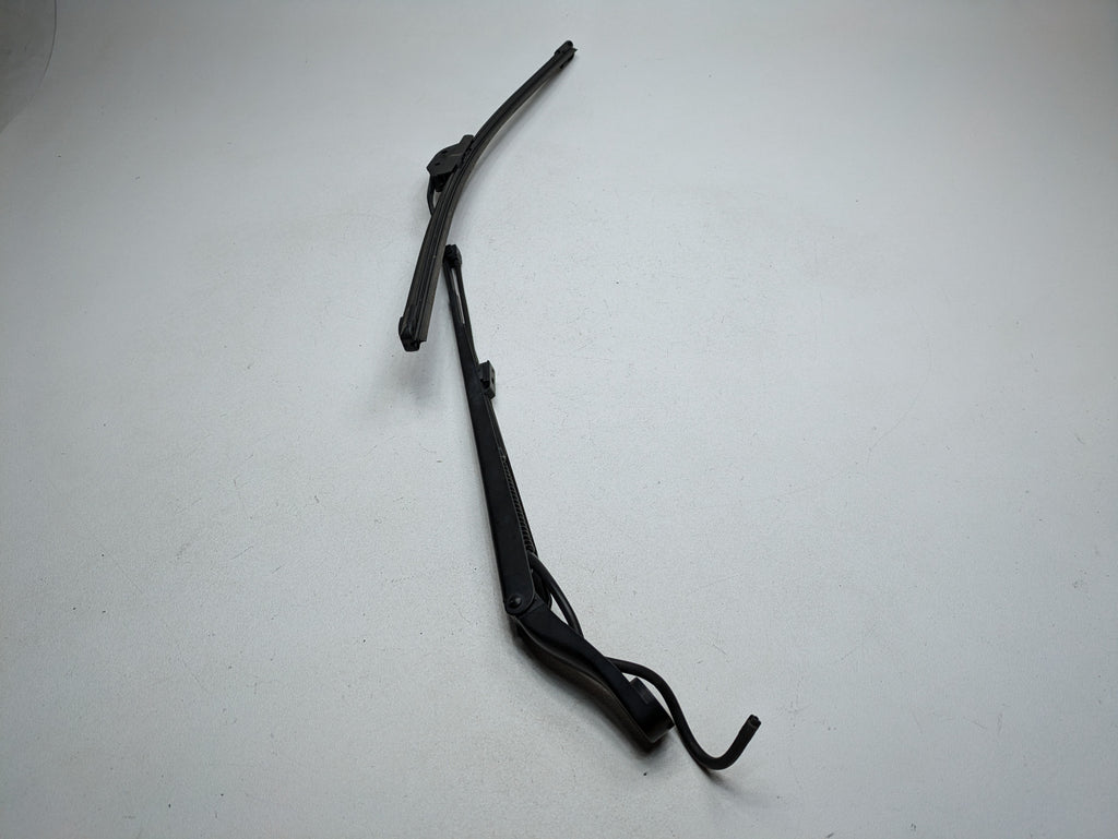 10 - 14 OEM CADILLAC ESCALADE ESV FRONT LEFT DRIVER SIDE WINDSHIELD WIPER ARM