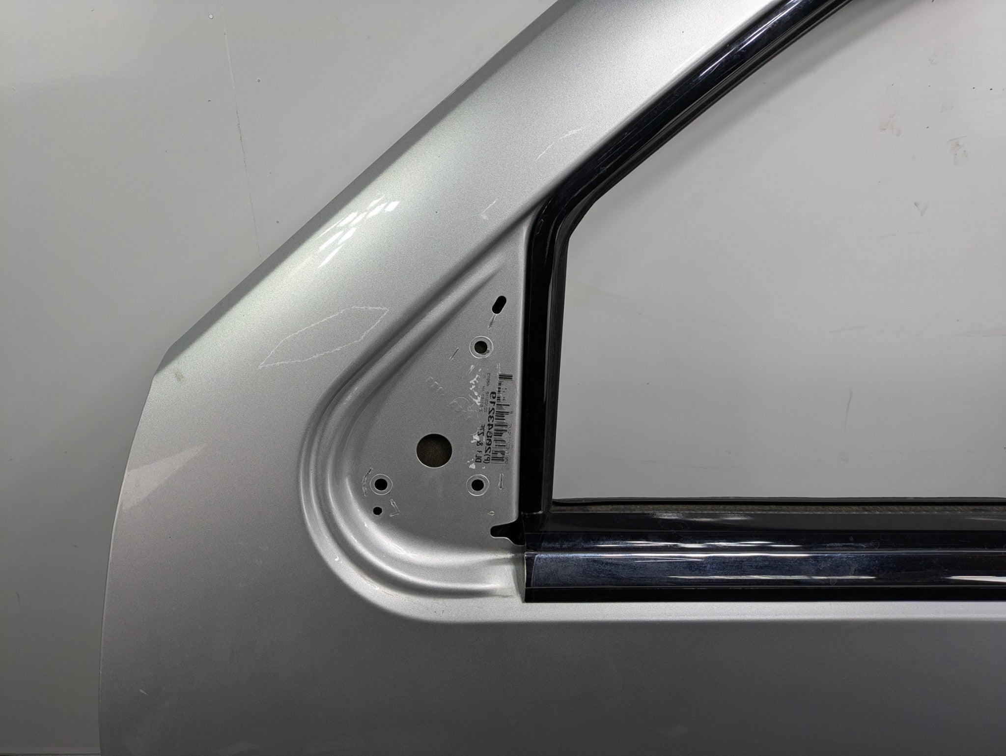 2010 - 2014 OEM CADILLAC ESCALADE ESV FRONT LEFT DRIVER SIDE DOOR SHELL PANEL
