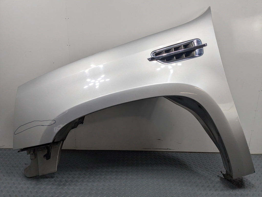 2010 - 2014 OEM CADILLAC ESCALADE ESV FRONT LEFT DRIVER SIDE FENDER SILVER