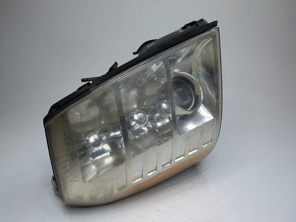 2010 - 2014 OEM CADILLAC ESCALADE ESV FRONT RIGHT SIDE XENON HEADLIGHT ASSEMBLY