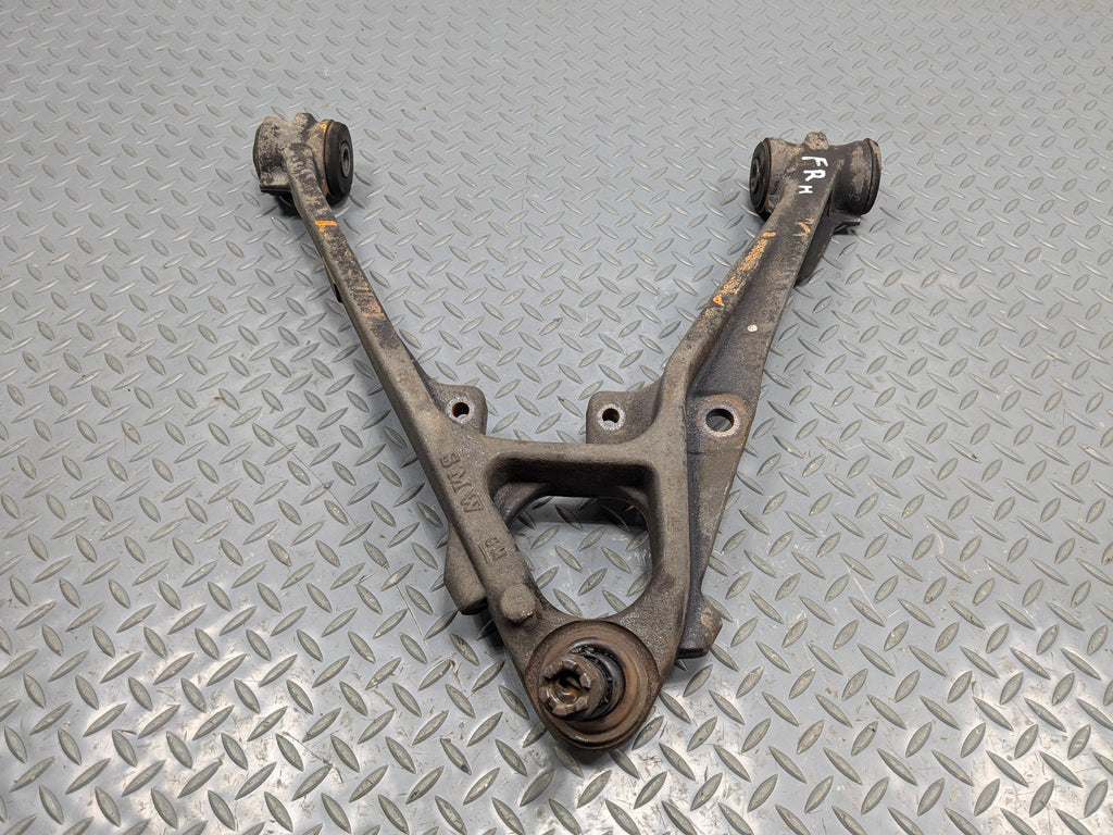 10 - 14 OEM CADILLAC ESCALADE ESV FRONT RIGHT PASSENGER SIDE LOWER CONTROL ARM