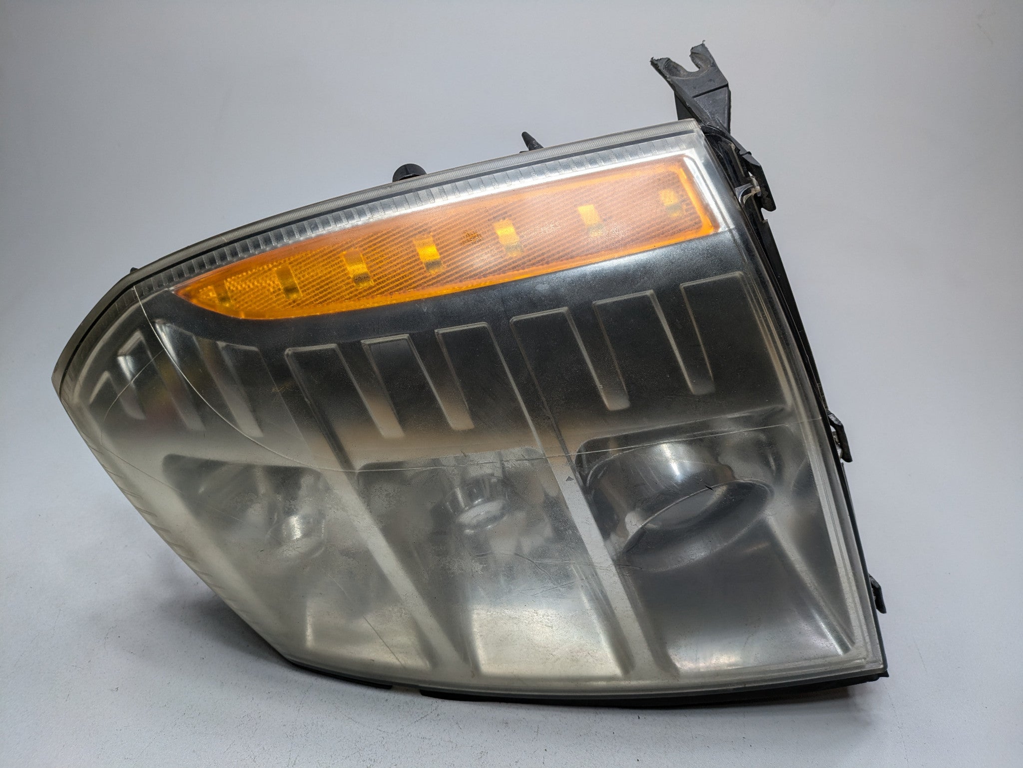 2010 - 2014 OEM CADILLAC ESCALADE ESV FRONT LEFT SIDE XENON HEADLIGHT ASSEMBLY
