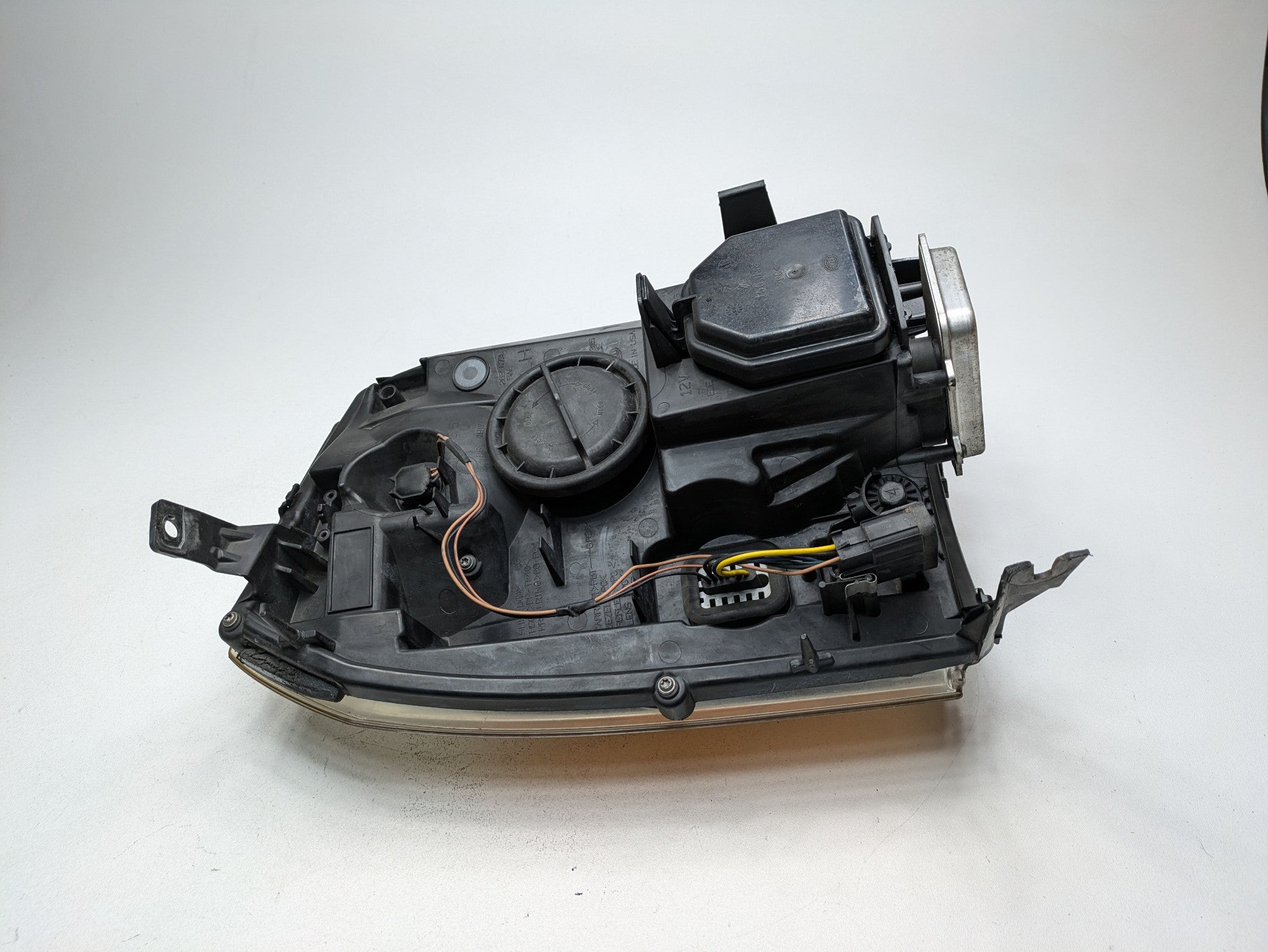 2010 - 2014 OEM CADILLAC ESCALADE ESV FRONT LEFT SIDE XENON HEADLIGHT ASSEMBLY