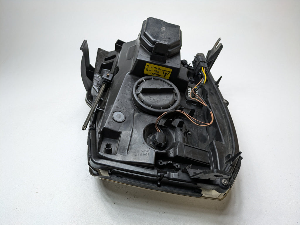 2010 - 2014 OEM CADILLAC ESCALADE ESV FRONT LEFT SIDE XENON HEADLIGHT ASSEMBLY