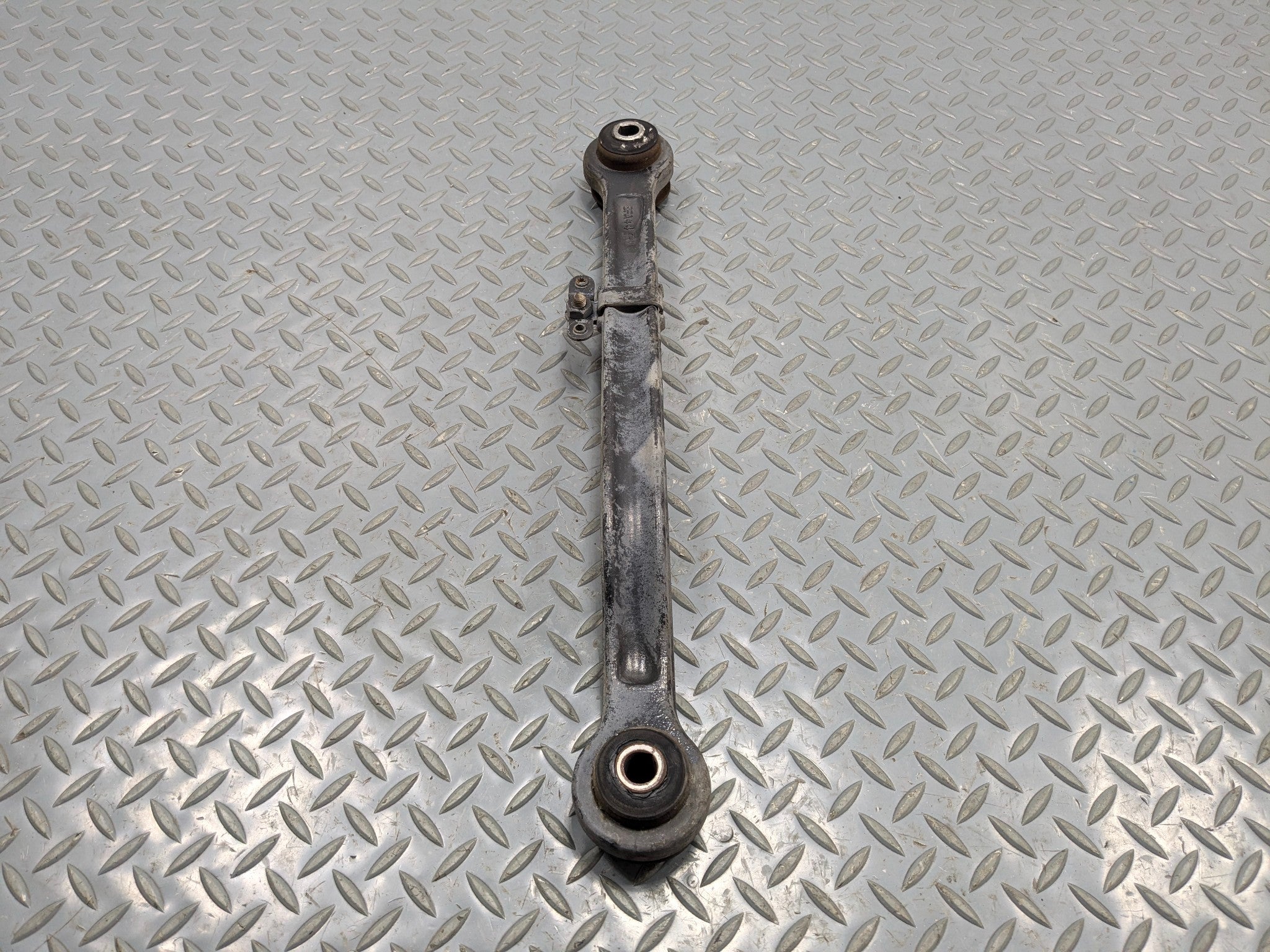 2010 - 2014 OEM CADILLAC ESCALADE ESV REAR LEFT DRIVER SIDE UPPER CONTROL ARM