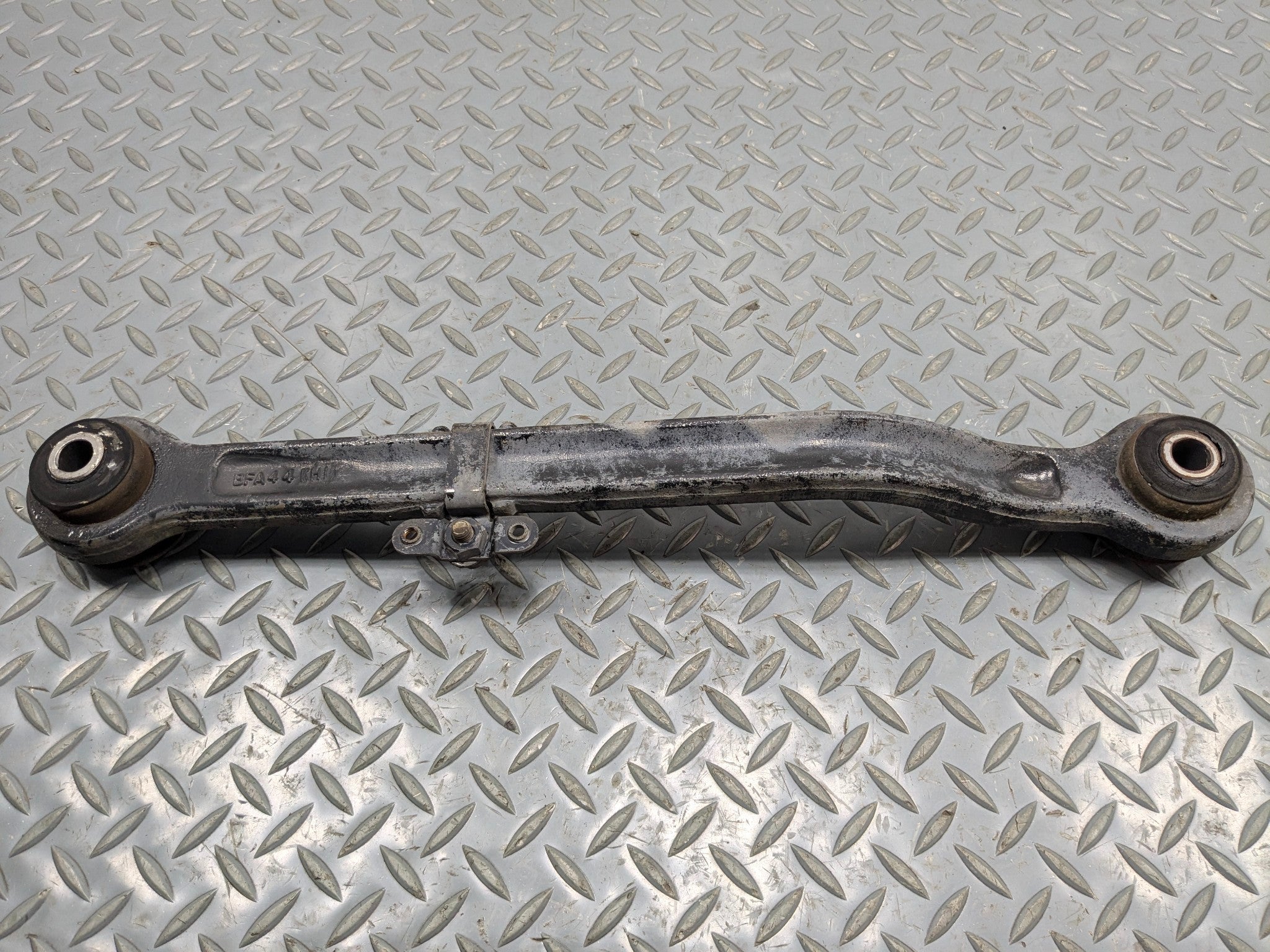 2010 - 2014 OEM CADILLAC ESCALADE ESV REAR LEFT DRIVER SIDE UPPER CONTROL ARM
