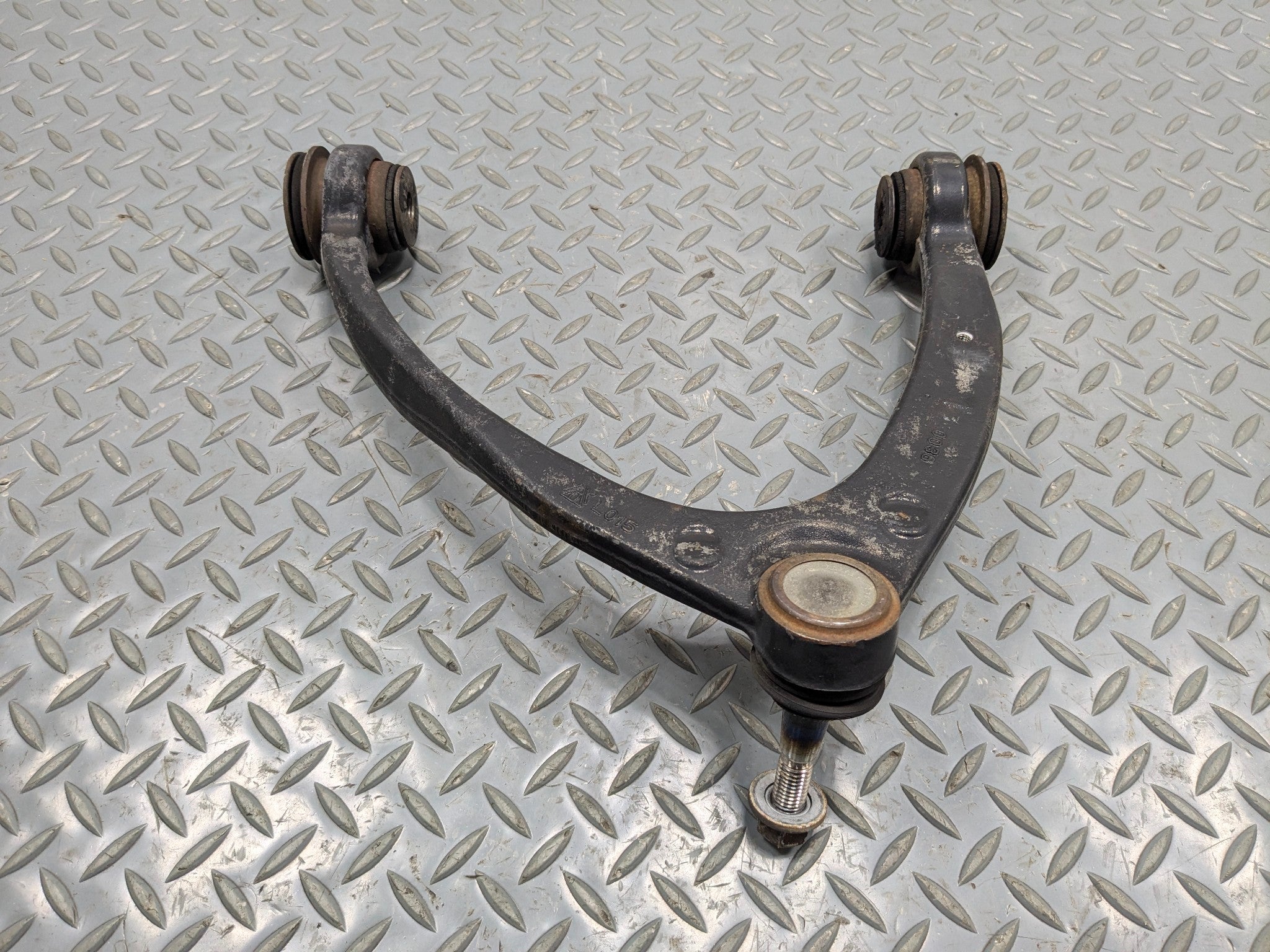 2010 - 2014 OEM CADILLAC ESCALADE ESV FRONT LEFT DRIVER SIDE UPPER CONTROL ARM