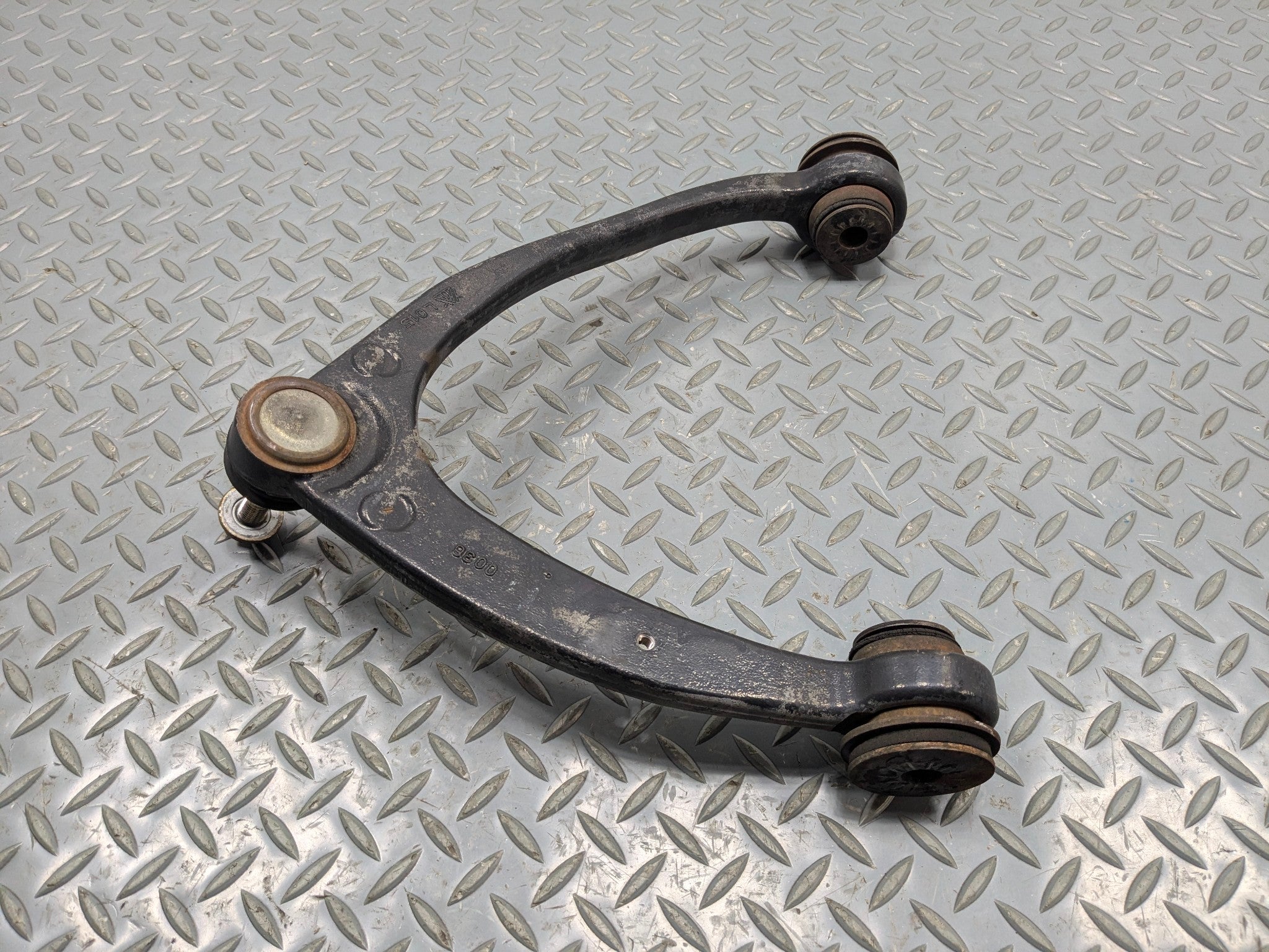 2010 - 2014 OEM CADILLAC ESCALADE ESV FRONT LEFT DRIVER SIDE UPPER CONTROL ARM