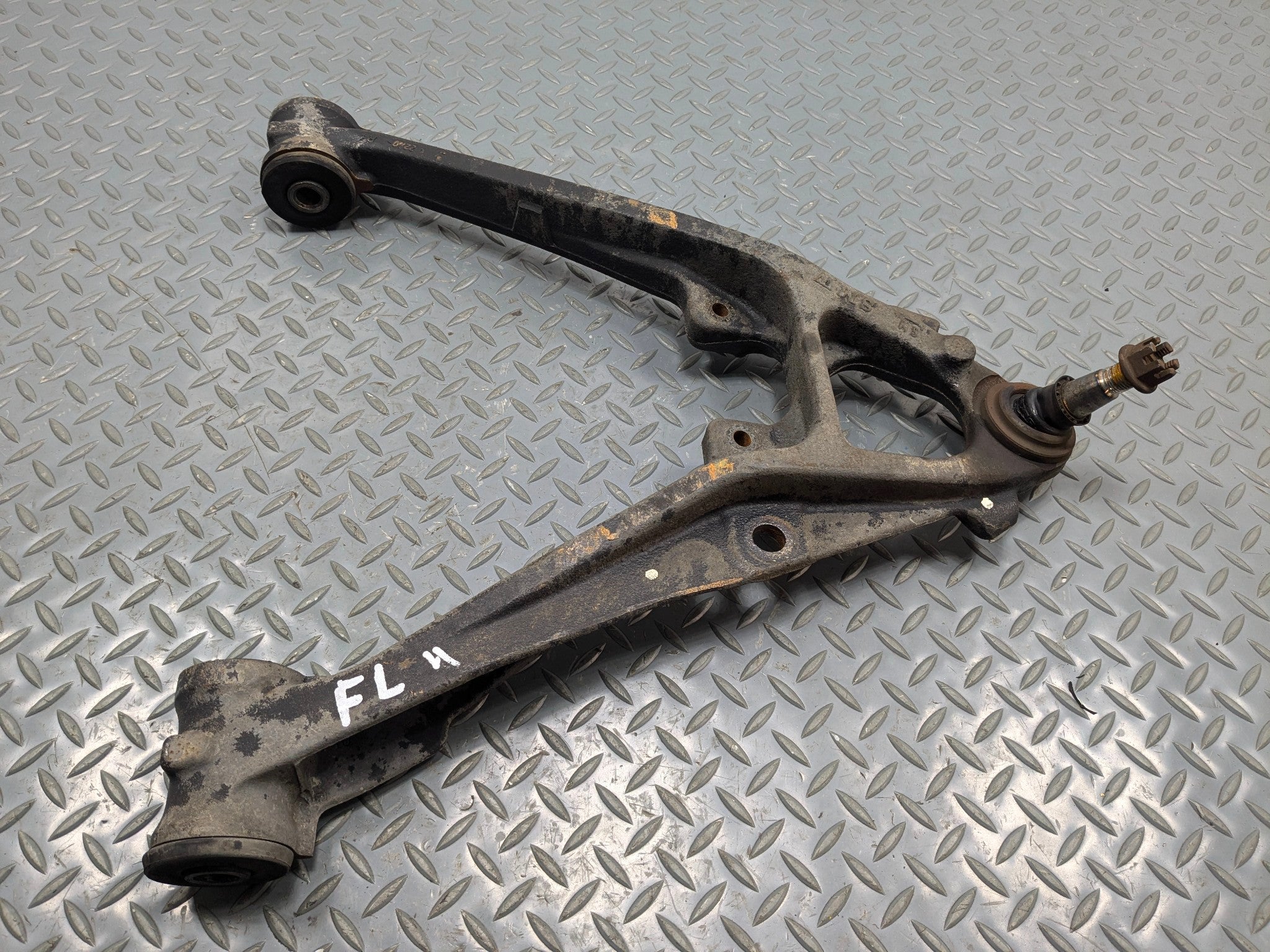 2010 - 2014 OEM CADILLAC ESCALADE ESV FRONT LEFT DRIVER SIDE LOWER CONTROL ARM