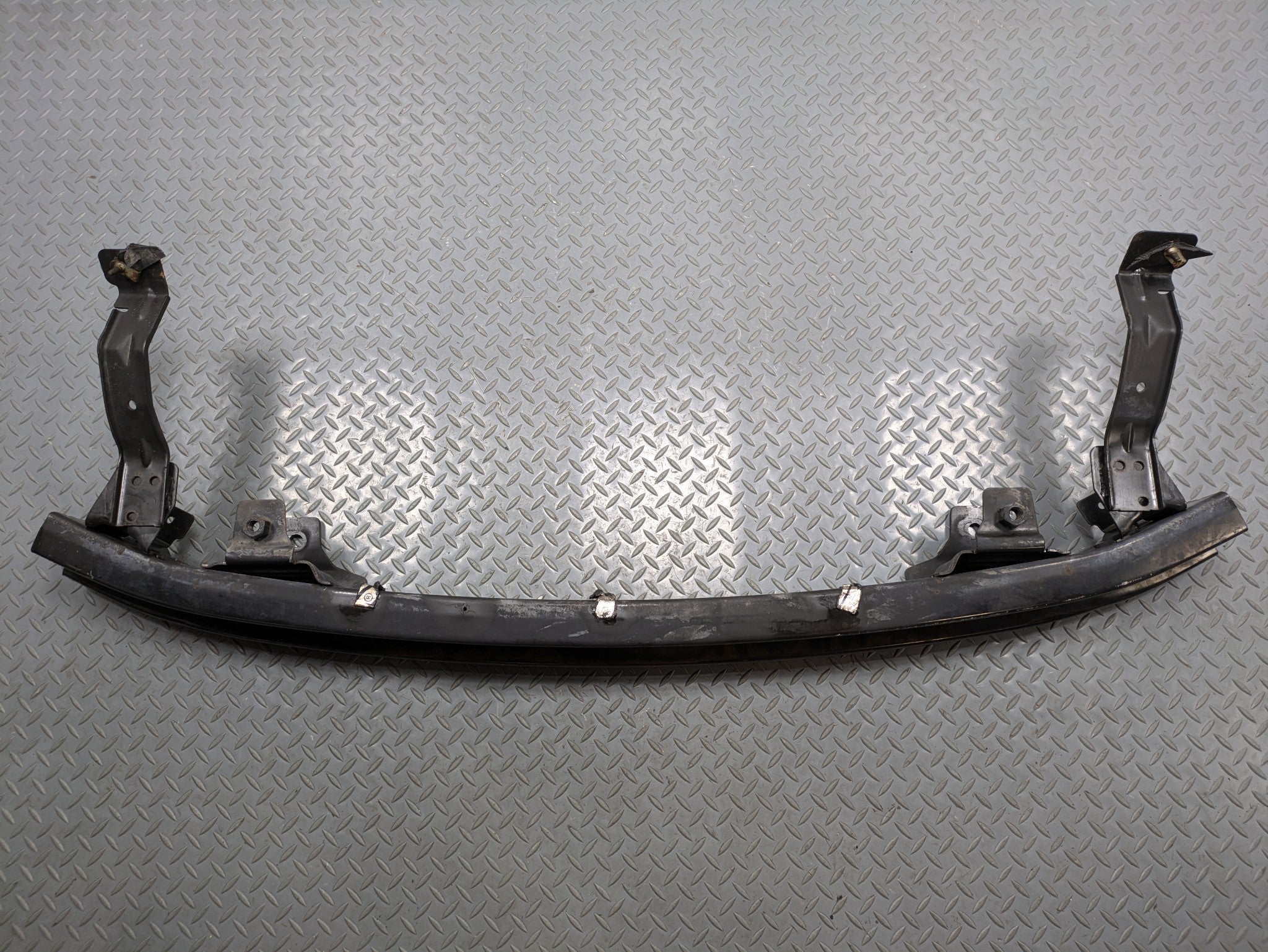 2010 - 2014 OEM CADILLAC ESCALADE ESV FRONT BUMPER REINFORCEMENT IMPACT BAR