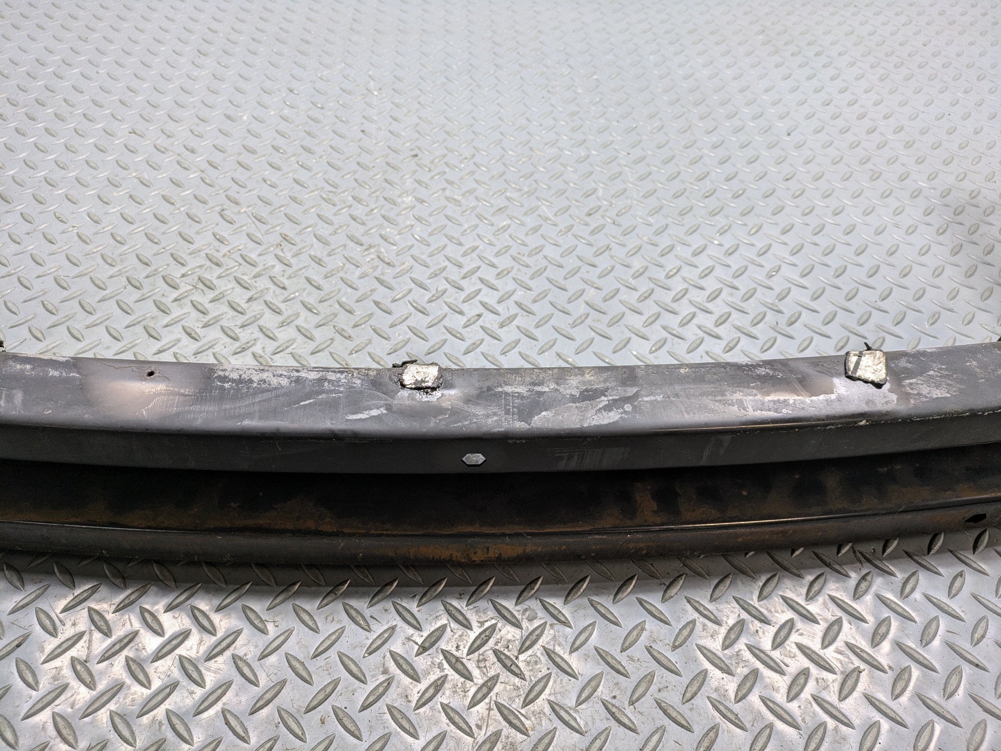 2010 - 2014 OEM CADILLAC ESCALADE ESV FRONT BUMPER REINFORCEMENT IMPACT BAR