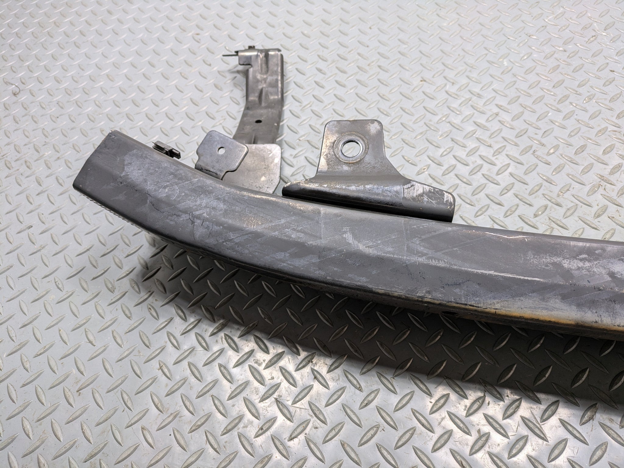 2010 - 2014 OEM CADILLAC ESCALADE ESV FRONT BUMPER REINFORCEMENT IMPACT BAR