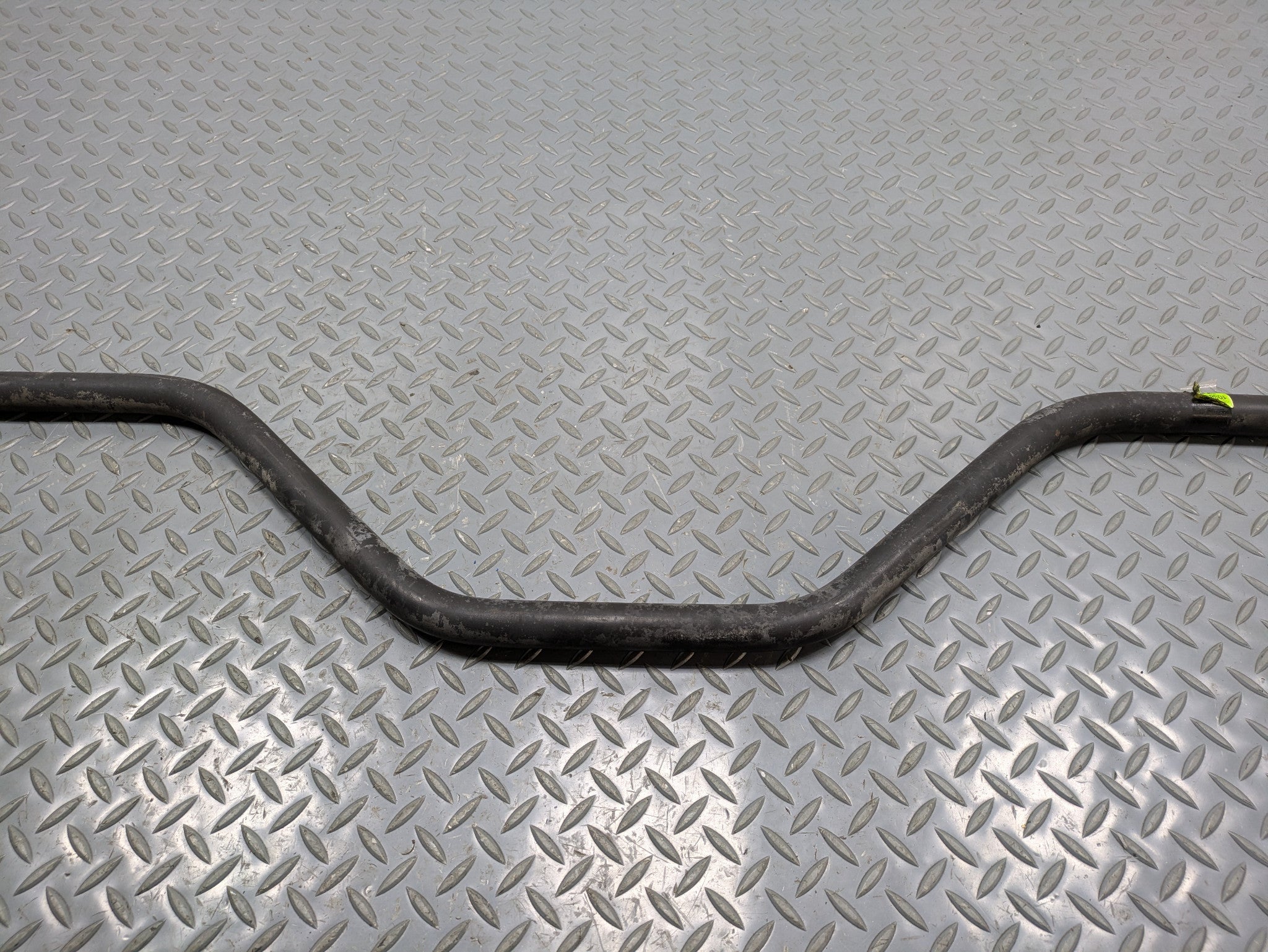 2010 - 2014 OEM CADILLAC ESCALADE ESV REAR STABILIZER ANTI ROLL SWAY BAR FITS