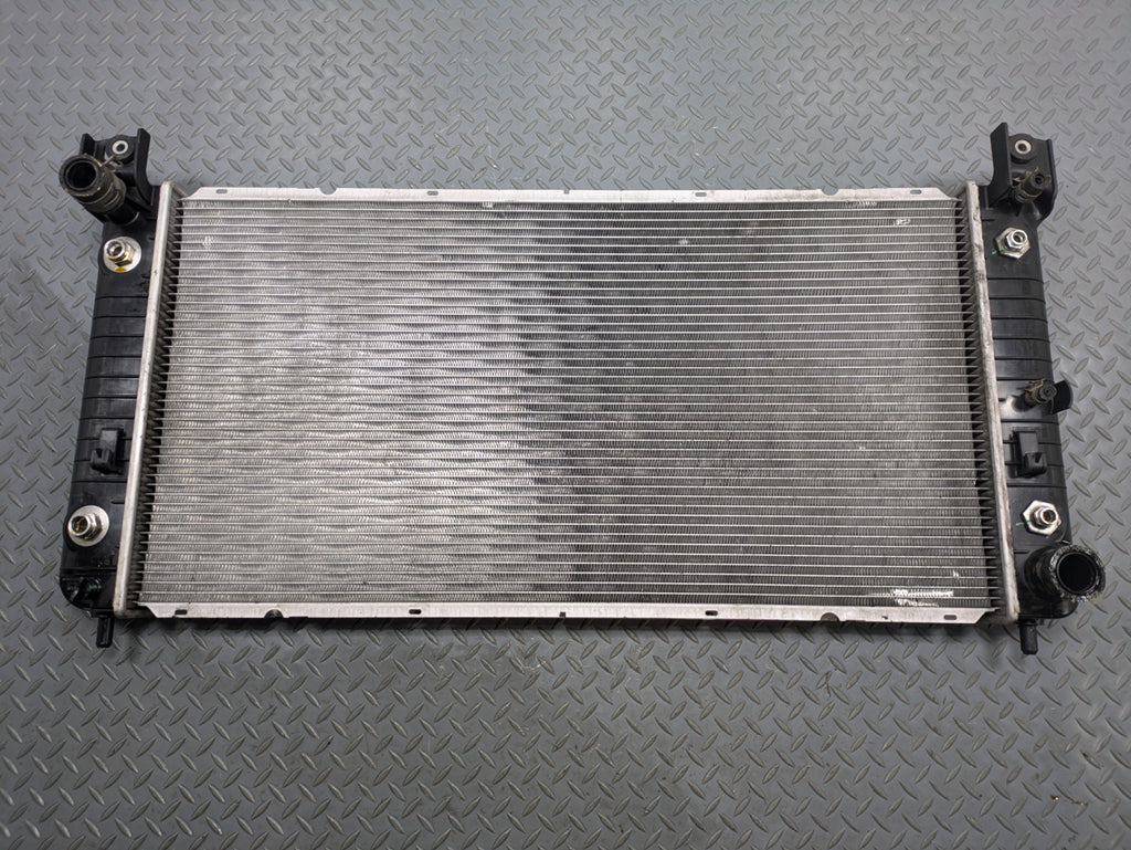 2010 - 2014 OEM CADILLAC ESCALADE ESV ENGINE RADIATOR ASSEMBLY