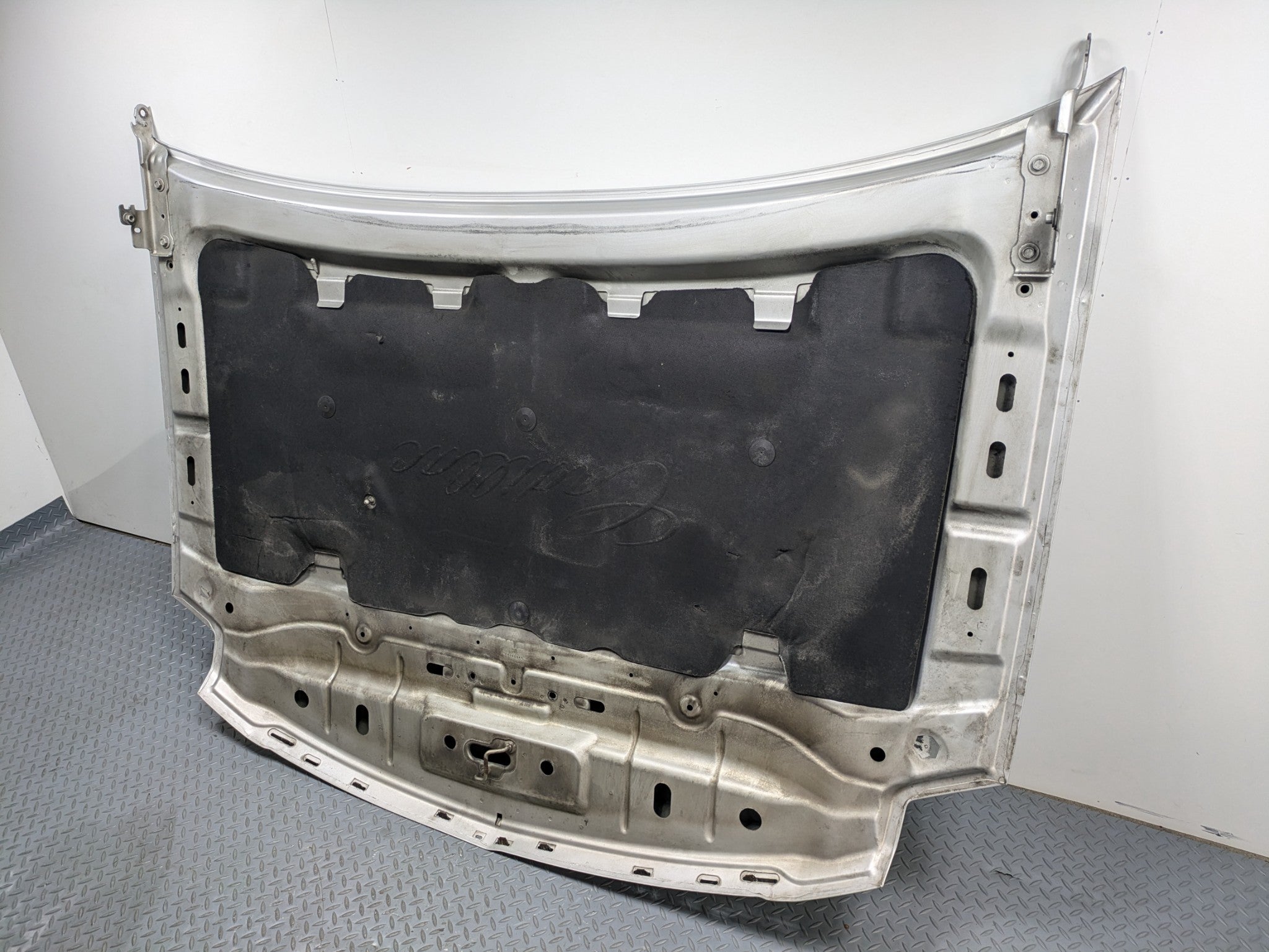 2010 - 2014 OEM CADILLAC ESCALADE ESV FRONT HOOD BONNET SHELL PANEL ASSEMBLY