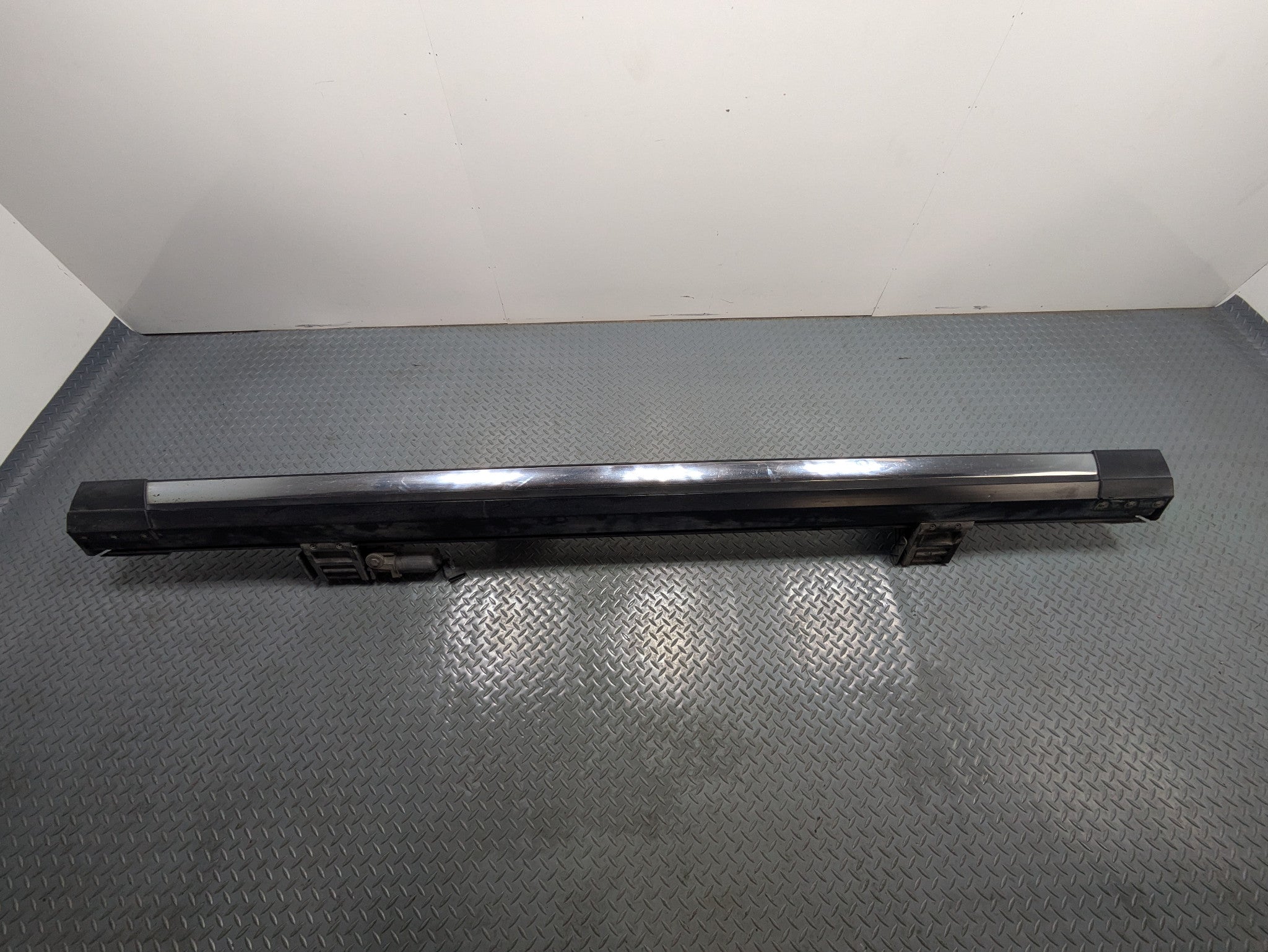 2010 - 2014 OEM CADILLAC ESCALADE ESV LEFT AND RIGHT RUNNING BOARD ASSIST STEP
