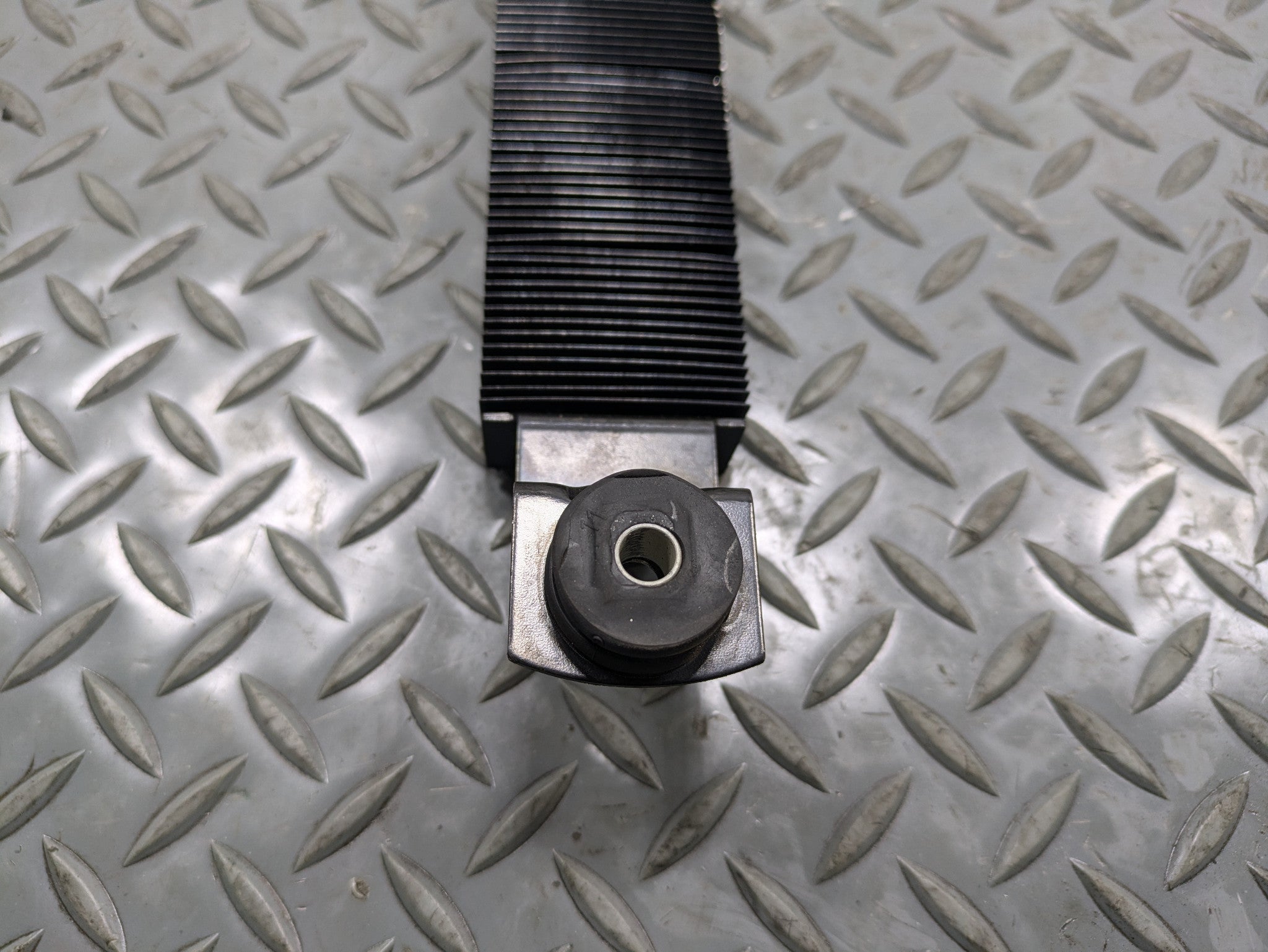 2010 - 2014 OEM CADILLAC ESCALADE ESV POWER STEERING OIL COOLER