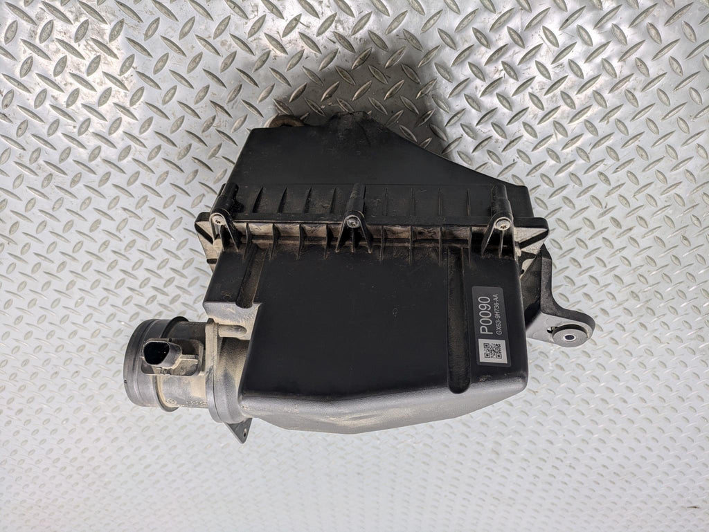 2010 - 2014 OEM CADILLAC ESCALADE ESV ENGINE AIR CLEANER FILTER BOX ASSEMBLY