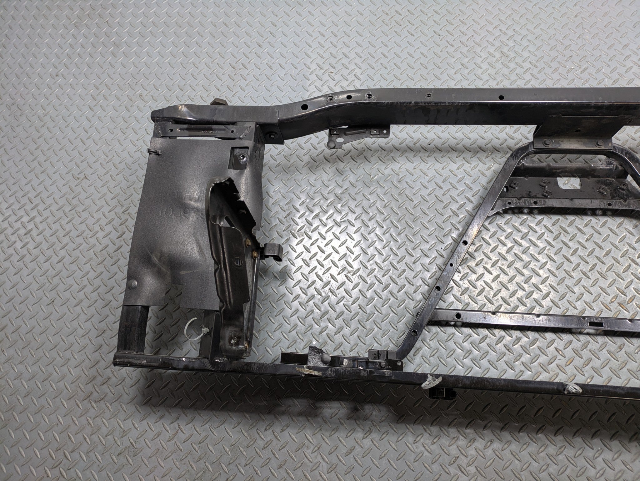 2010 - 2014 OEM CADILLAC ESCALADE ESV FRONT RADIATOR SUPPORT ASSEMBLY