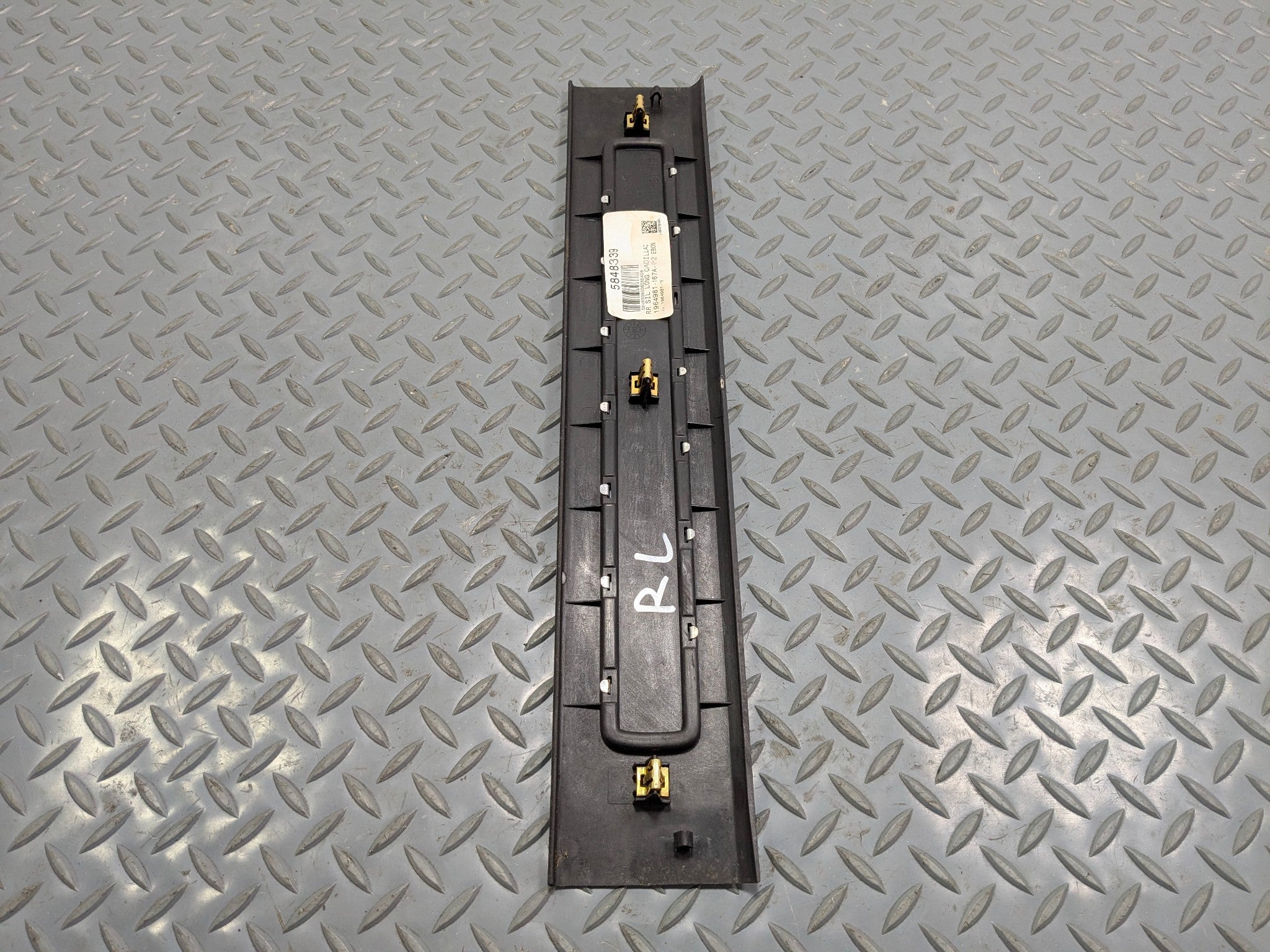 2010 - 2014 OEM CADILLAC ESCALADE ESV REAR LEFT DRIVER SIDE DOOR SILL PLATE TRIM