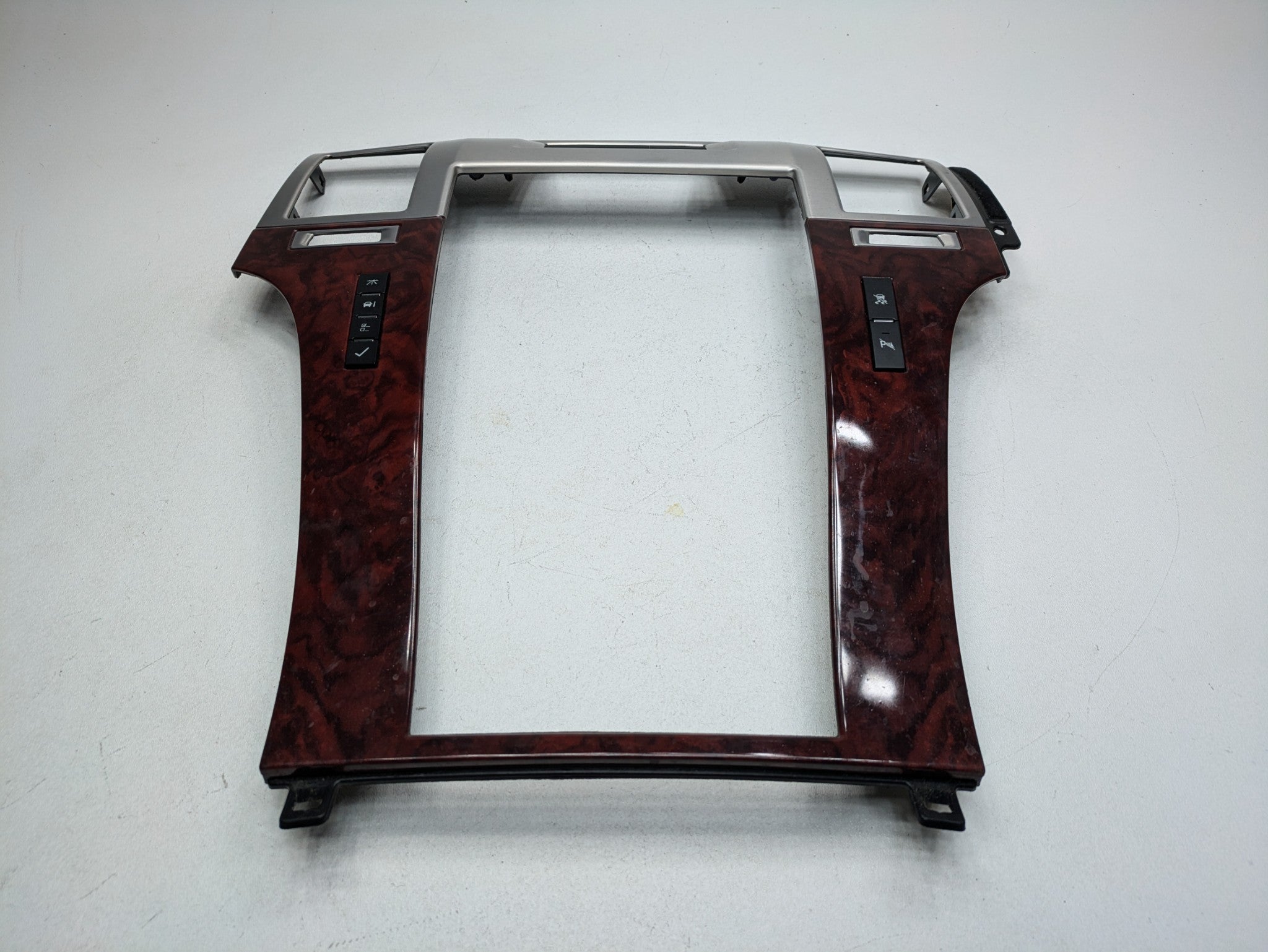 2010 - 2014 OEM CADILLAC ESCALADE ESV RADIO BEZEL TRIM SURROUND DASH VENTS COVER